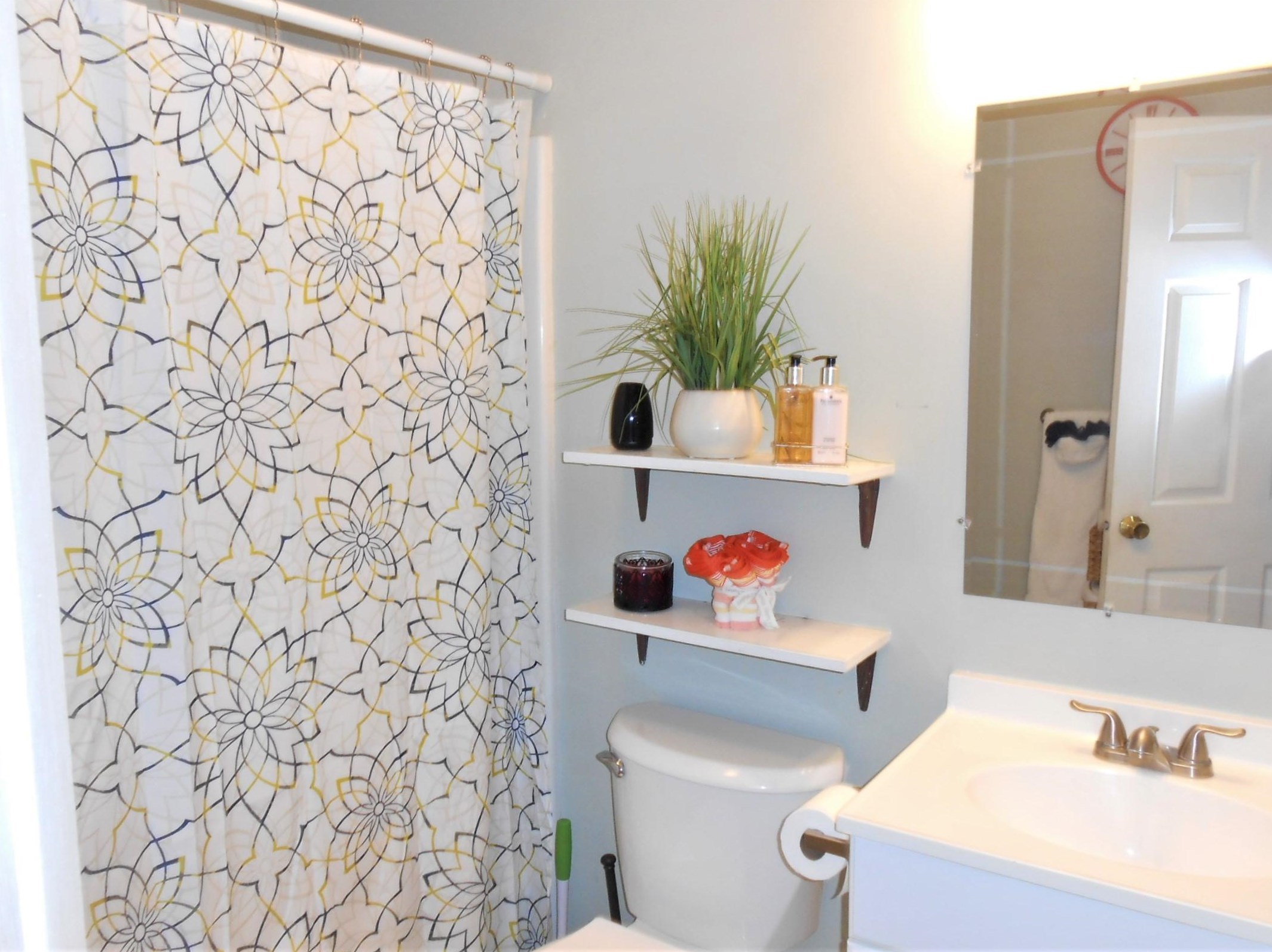 20 Nohono Rd, Mashpee MA  02649-4475 exterior