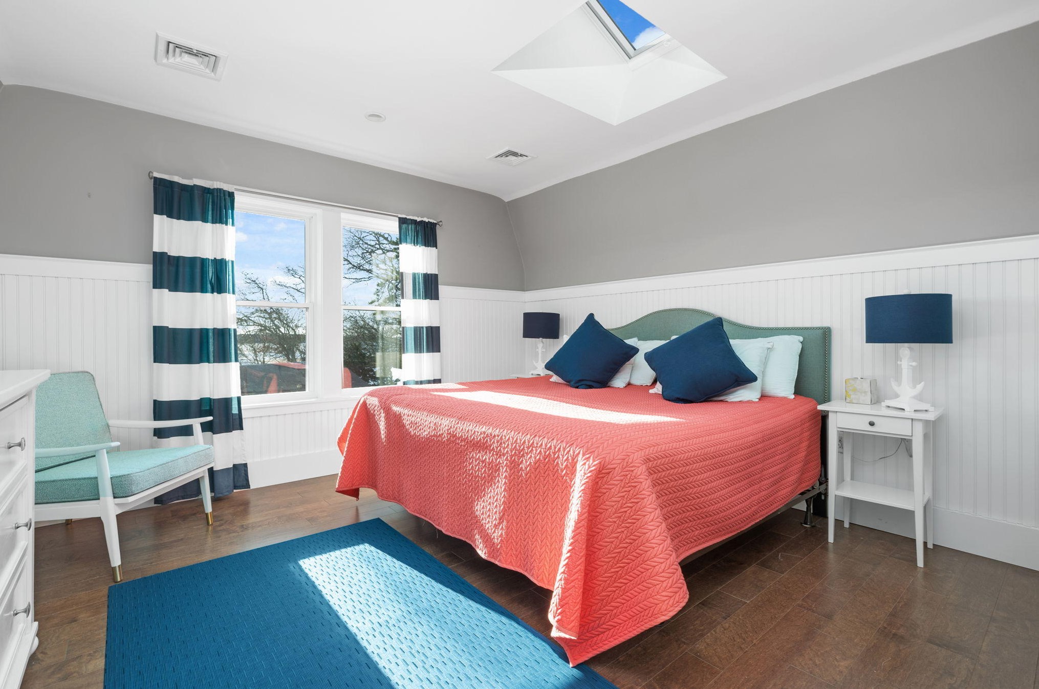 597 Circuit Ave, Bourne MA 02559-2031 exterior