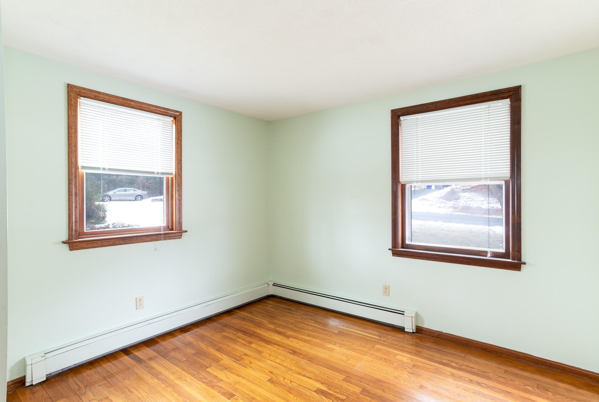 43 Cranberry Rd, Bourne MA 02532-3047 exterior