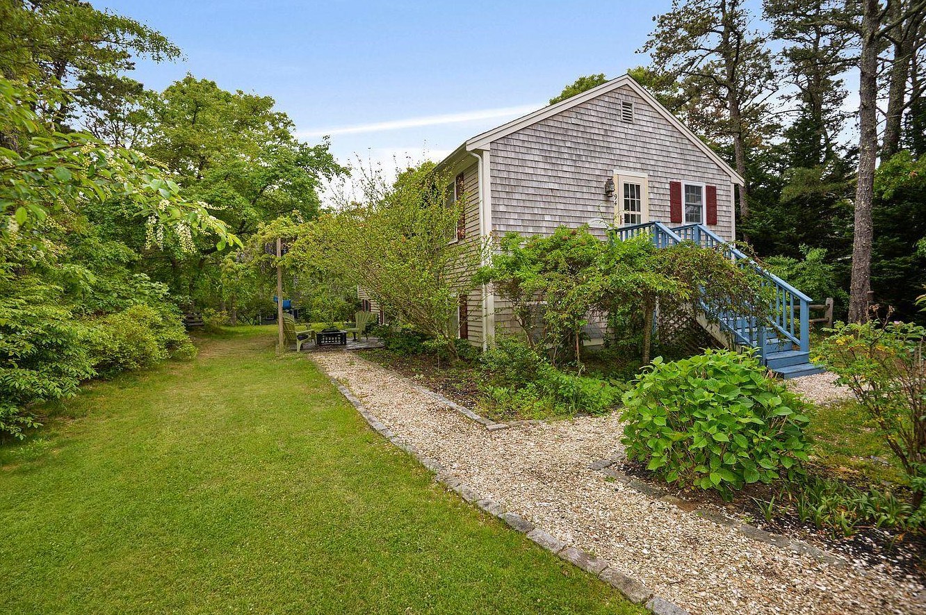 94 Queen Anne Rd, Harwich, MA 02645