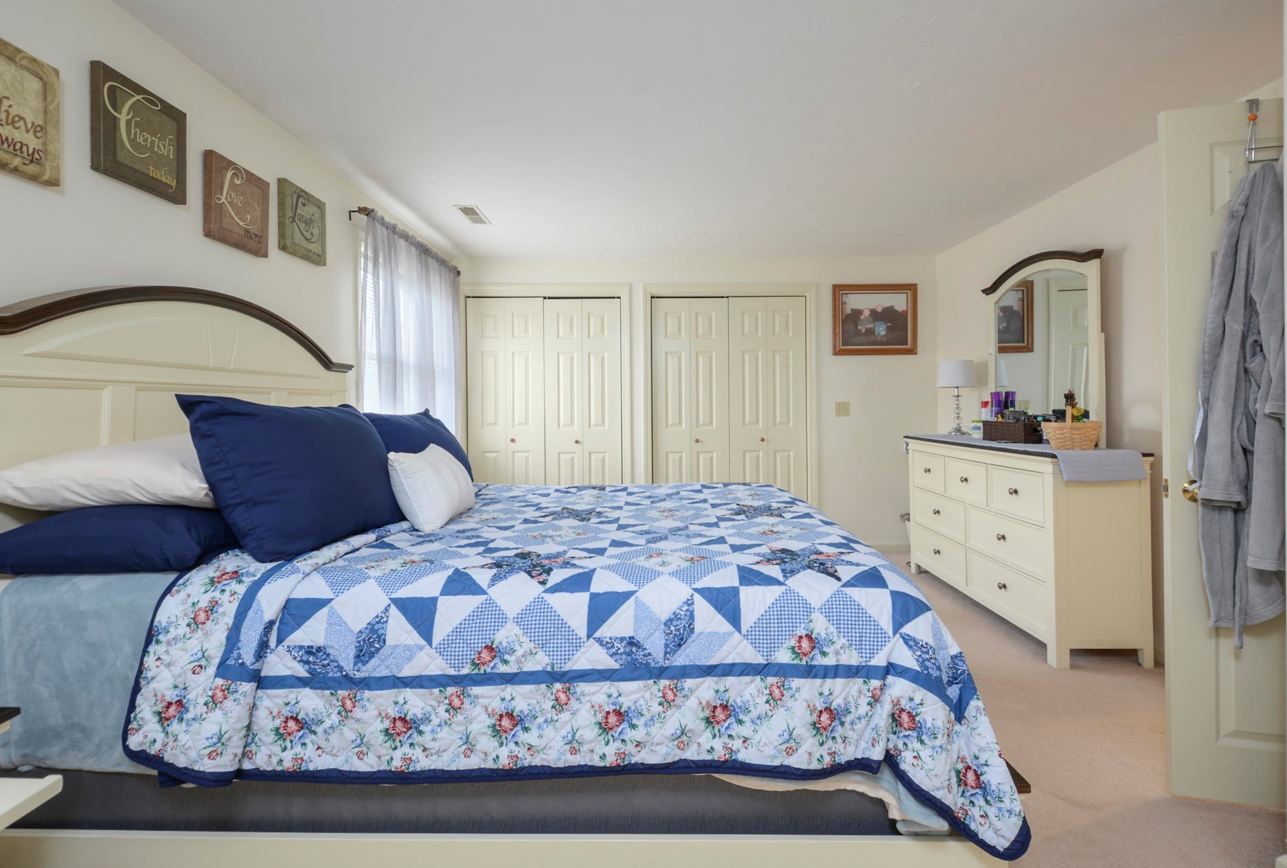 21 Hbr Hl Dr, Bourne MA 02532-3880 exterior