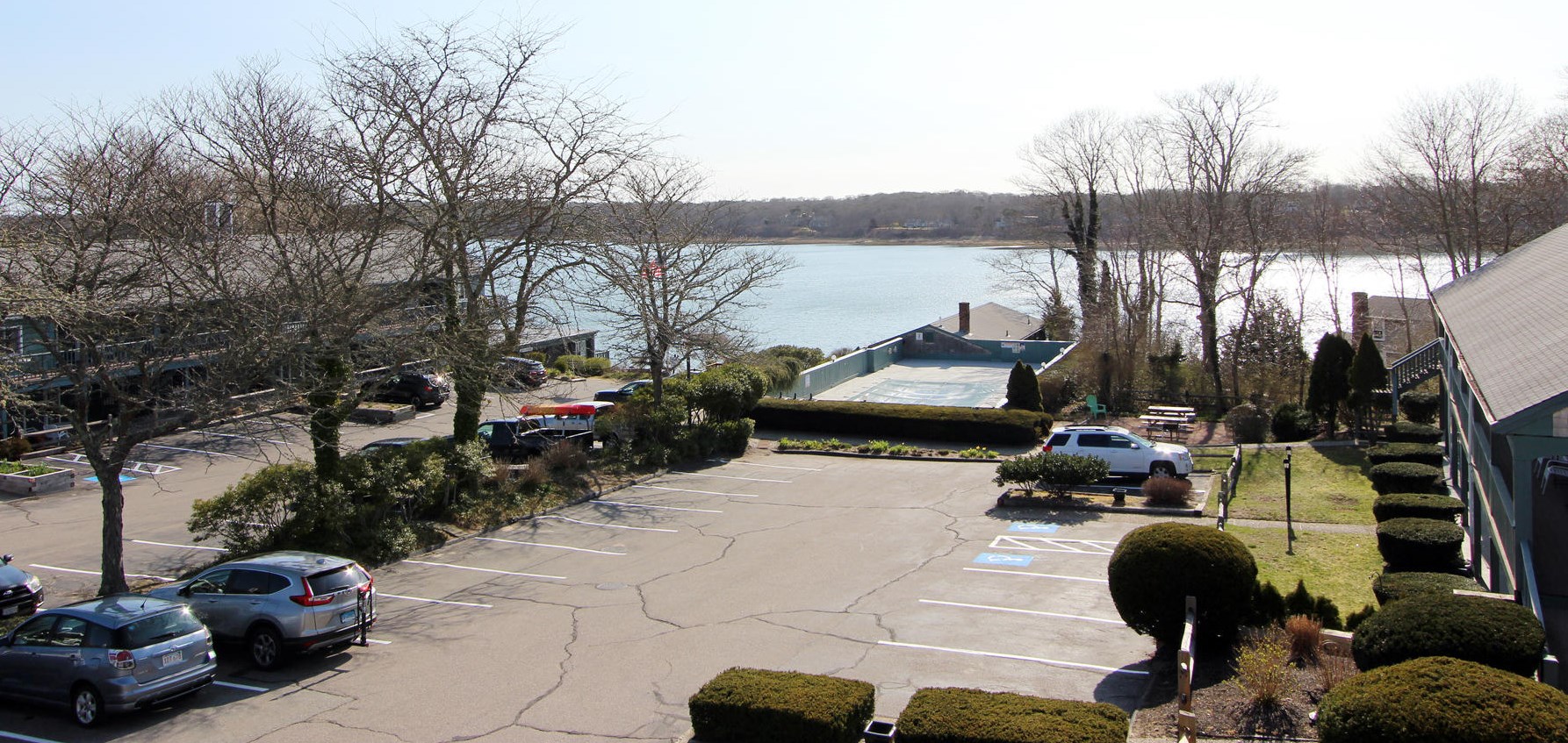 13 Orleans Rd, Orleans MA 02653-4012 exterior