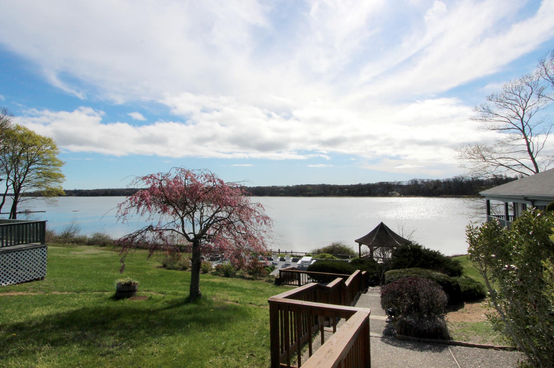 13 Orleans Rd, Orleans MA 02653-4012 exterior