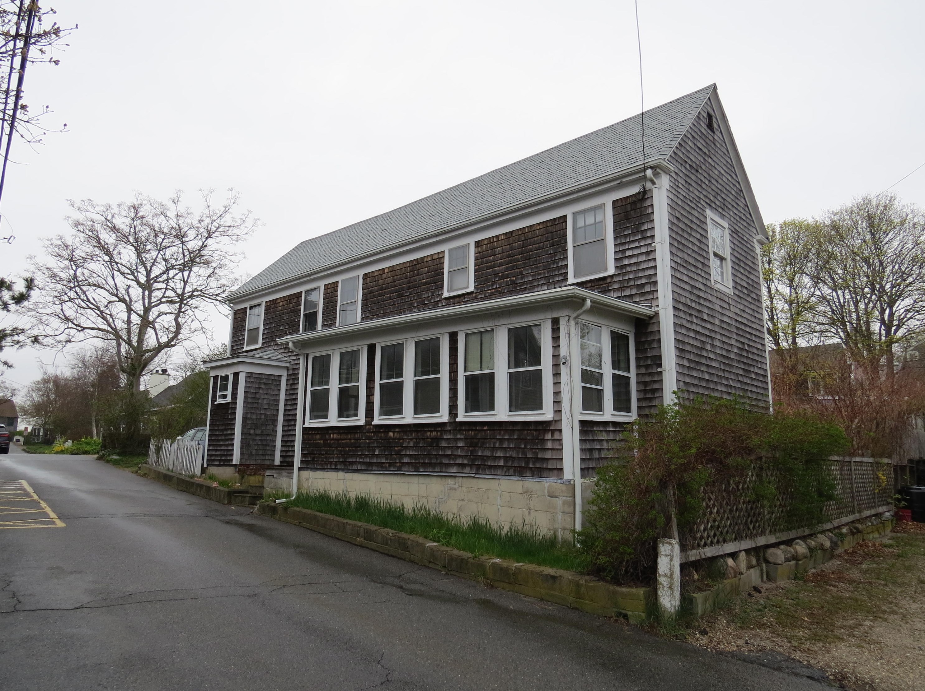31 Pearl St, Provincetown, MA 02657 exterior