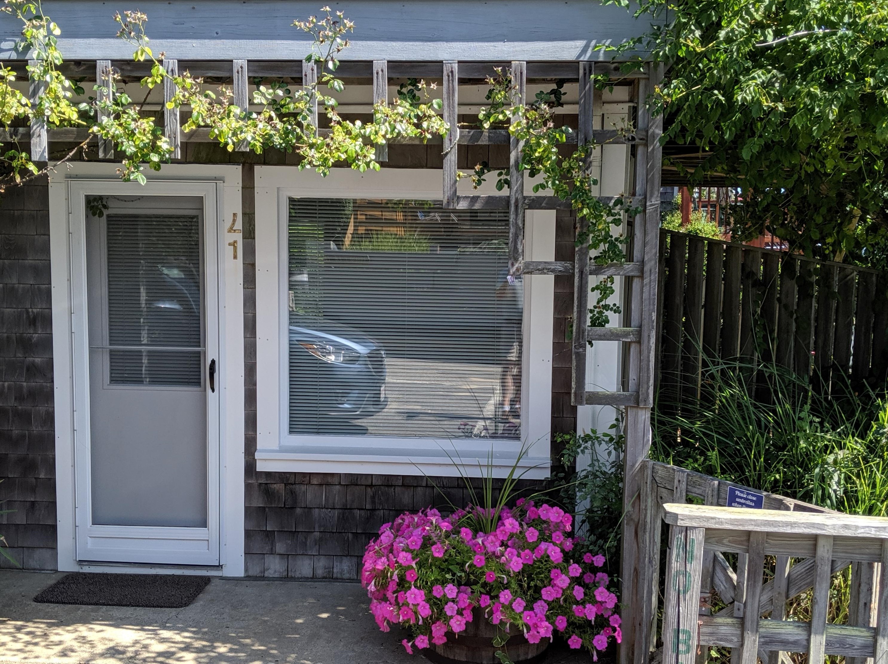 147 Commercial St, Provincetown MA exterior