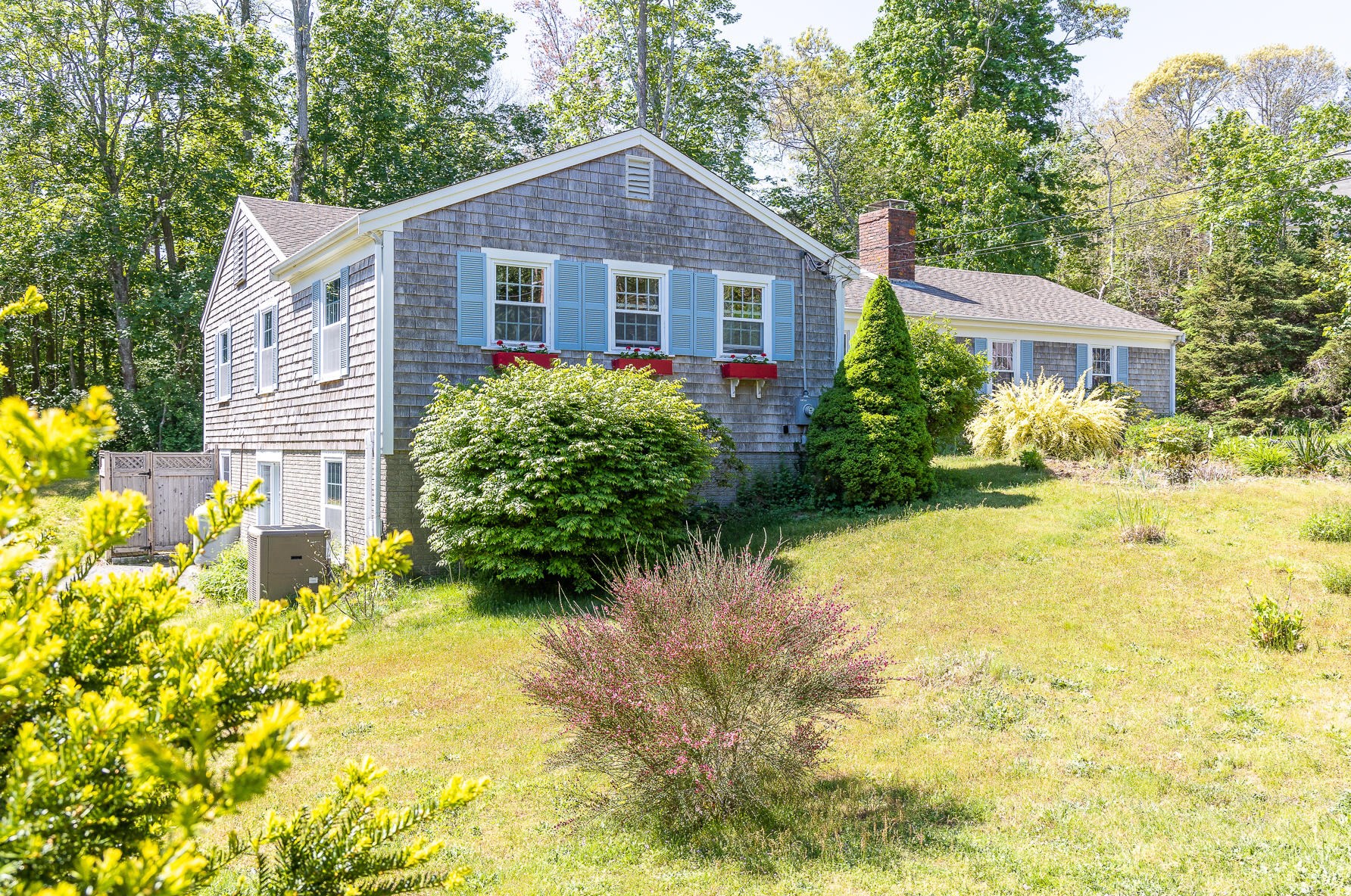 9 Uncle Vicks Way, Orleans, MA 02653 exterior