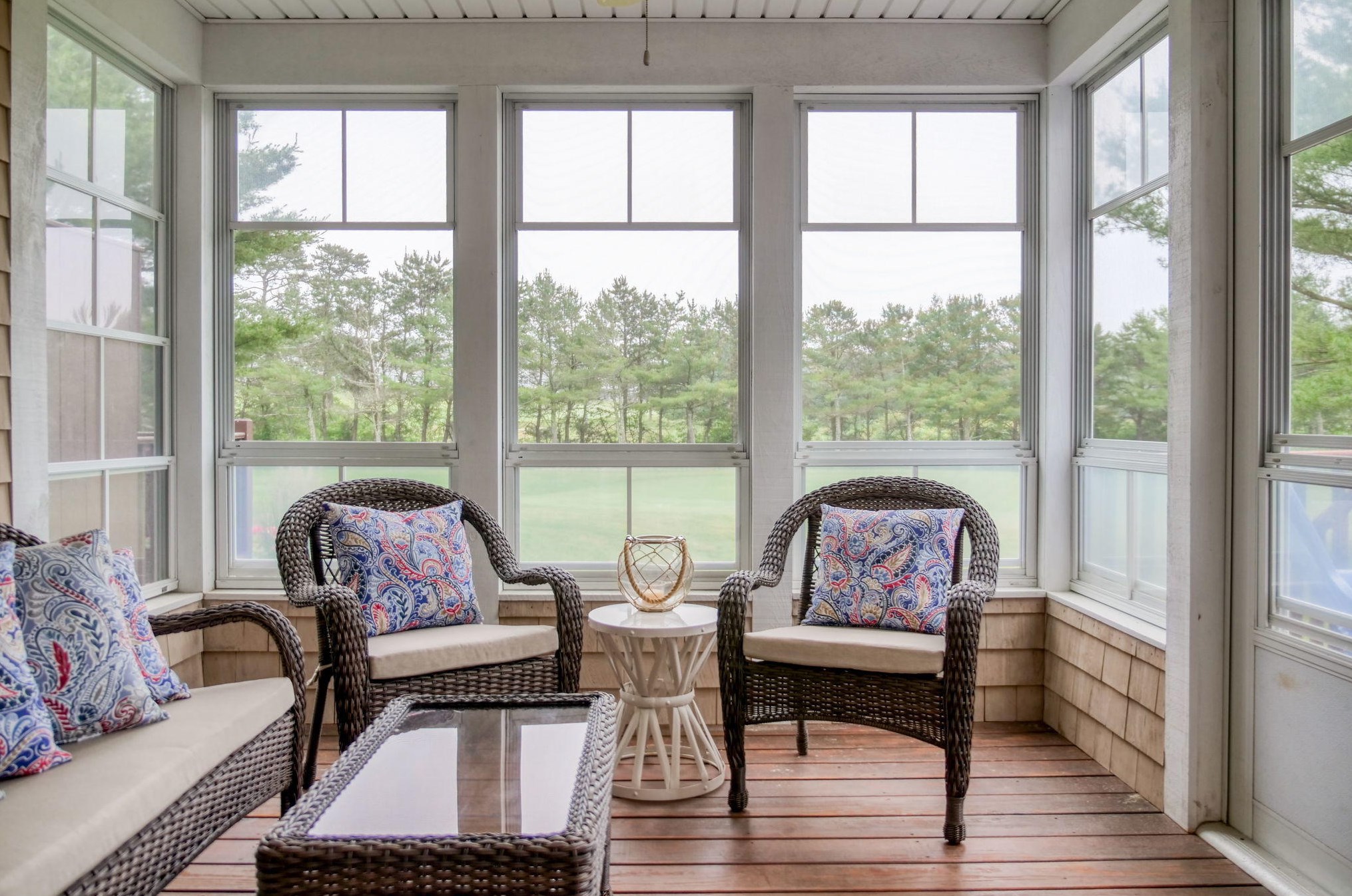 12 Blue Mdw Ct, Bourne MA 02532-8343 exterior