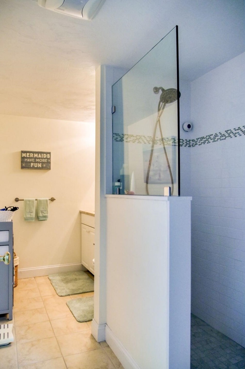 12 Blue Mdw Ct, Bourne MA 02532-8343 exterior