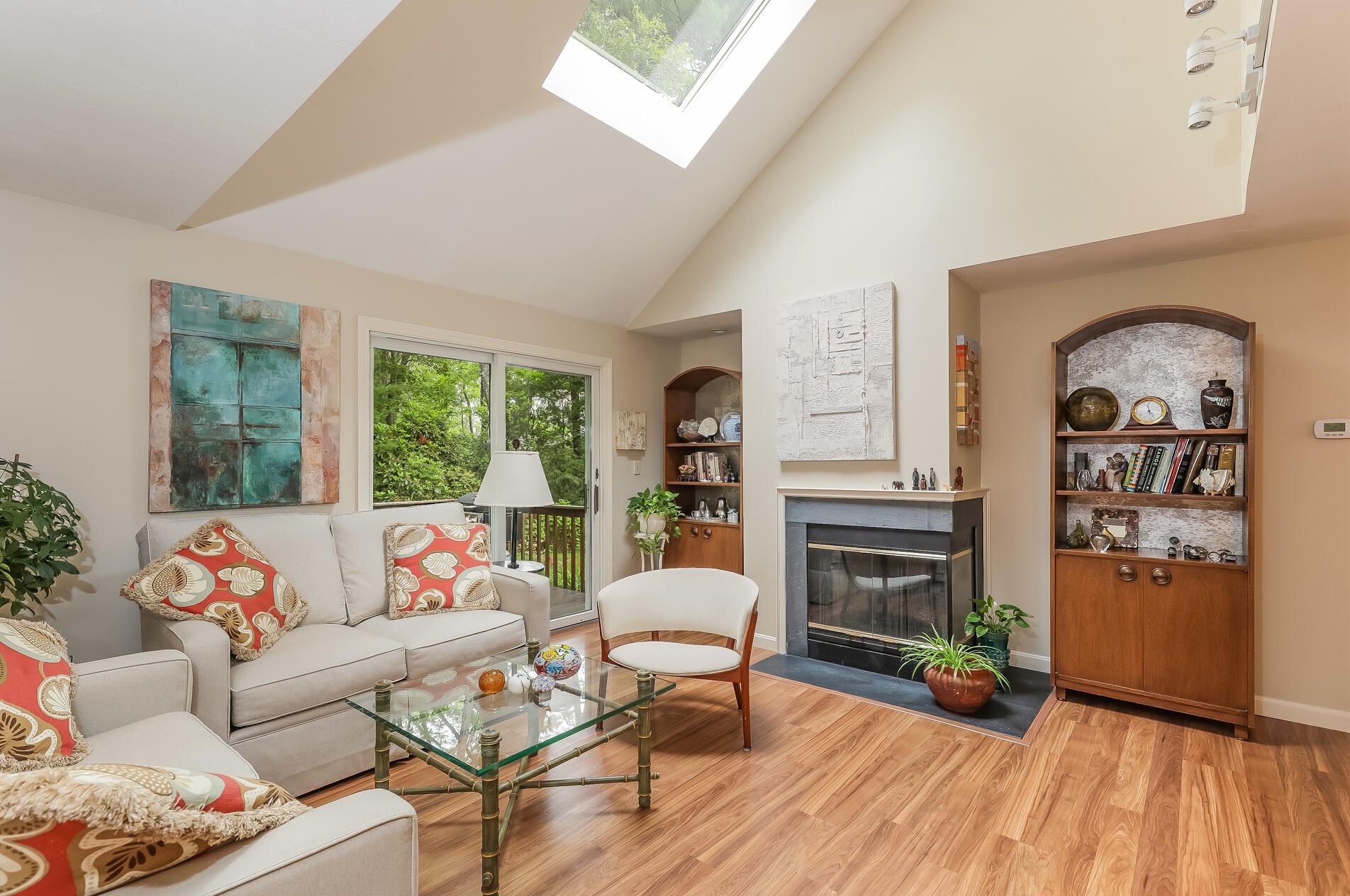 48 Pine Hill Blvd, Mashpee, MA 02649