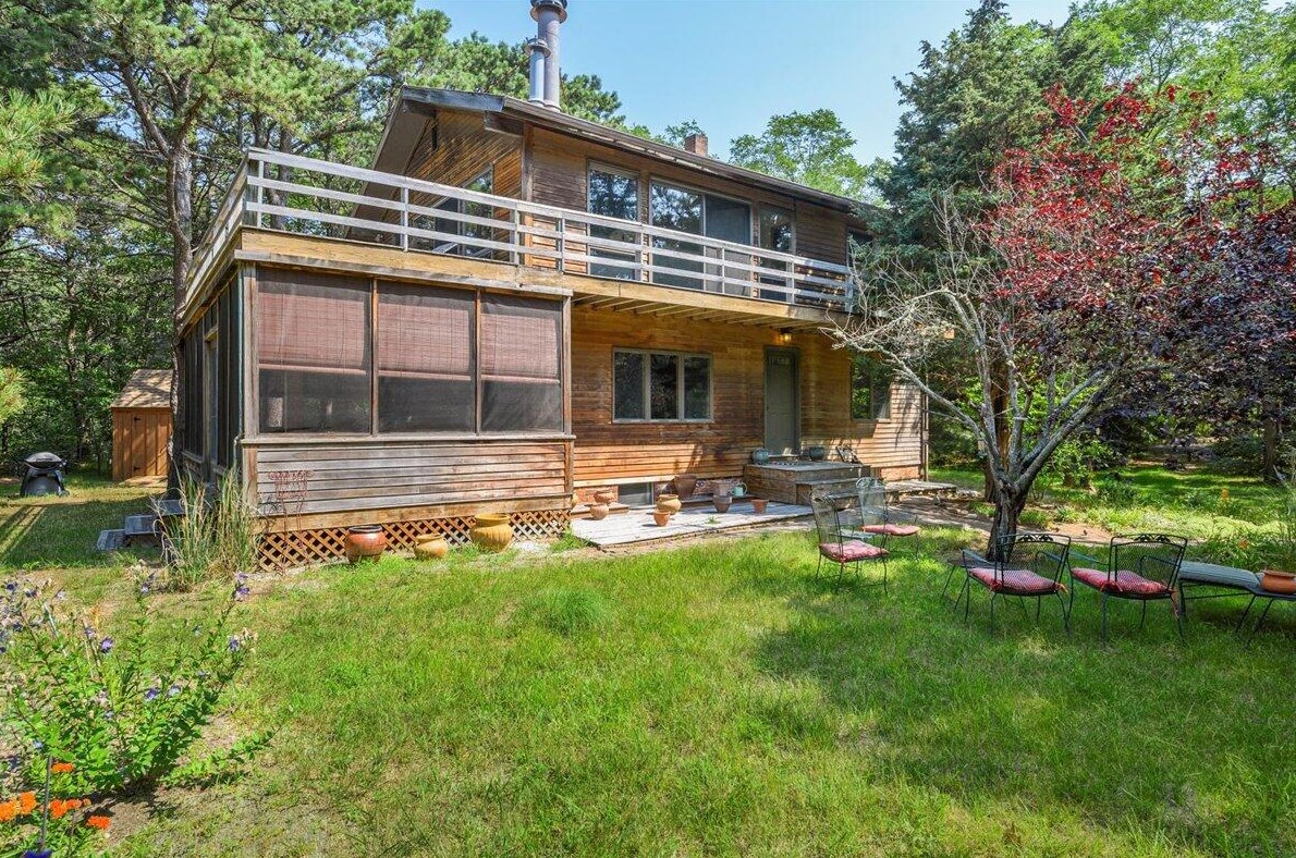 36 Bond St, Wellfleet, MA 02667