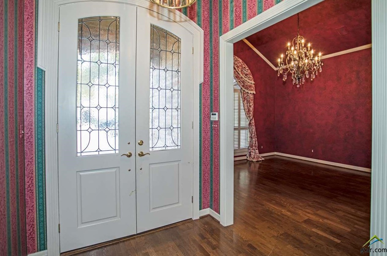 3304 Greenoak Pl, Tyler, TX 75701