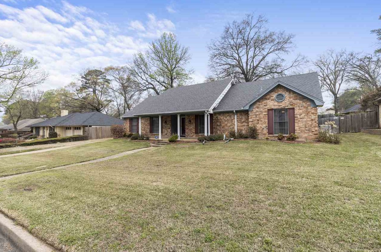1816 Wendover Pl, Tyler, TX 75703