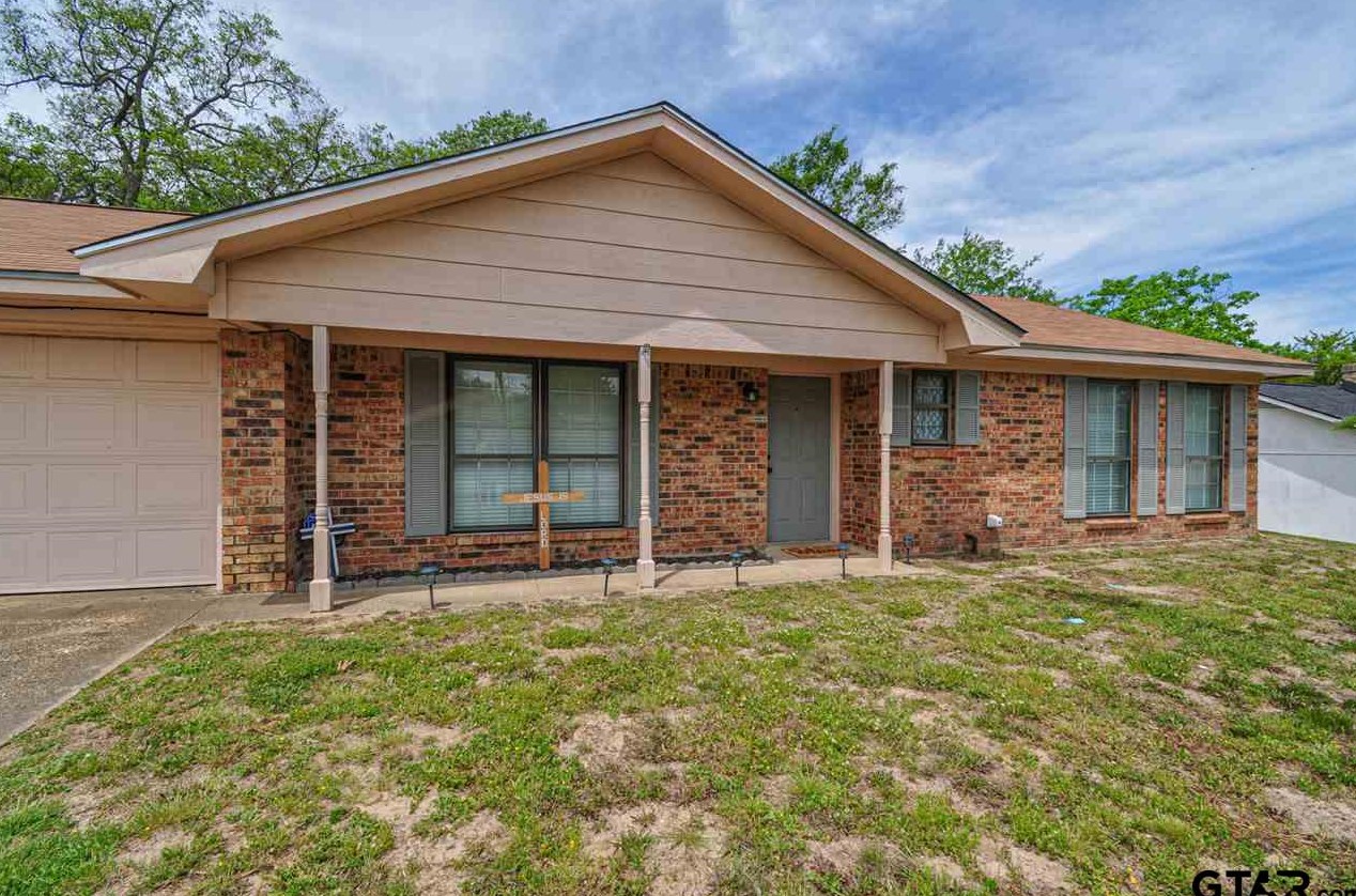 6235 Mesquite Dr, Tyler, TX 75707-6179
