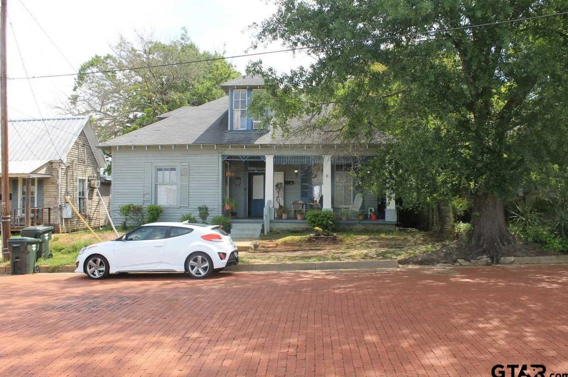 210 Adams Ave, Tyler, TX 75702-7403