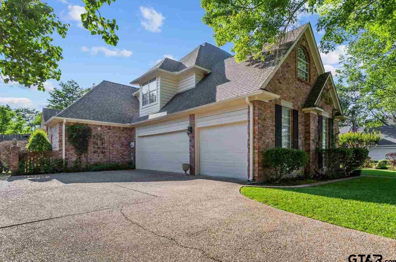 6309 Gleneagles Dr, Tyler, TX 75703