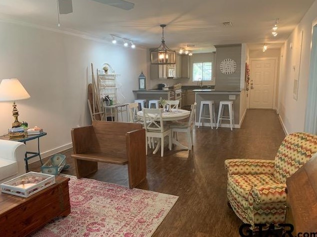 400 W South Town Dr #605, Tyler, TX 75703