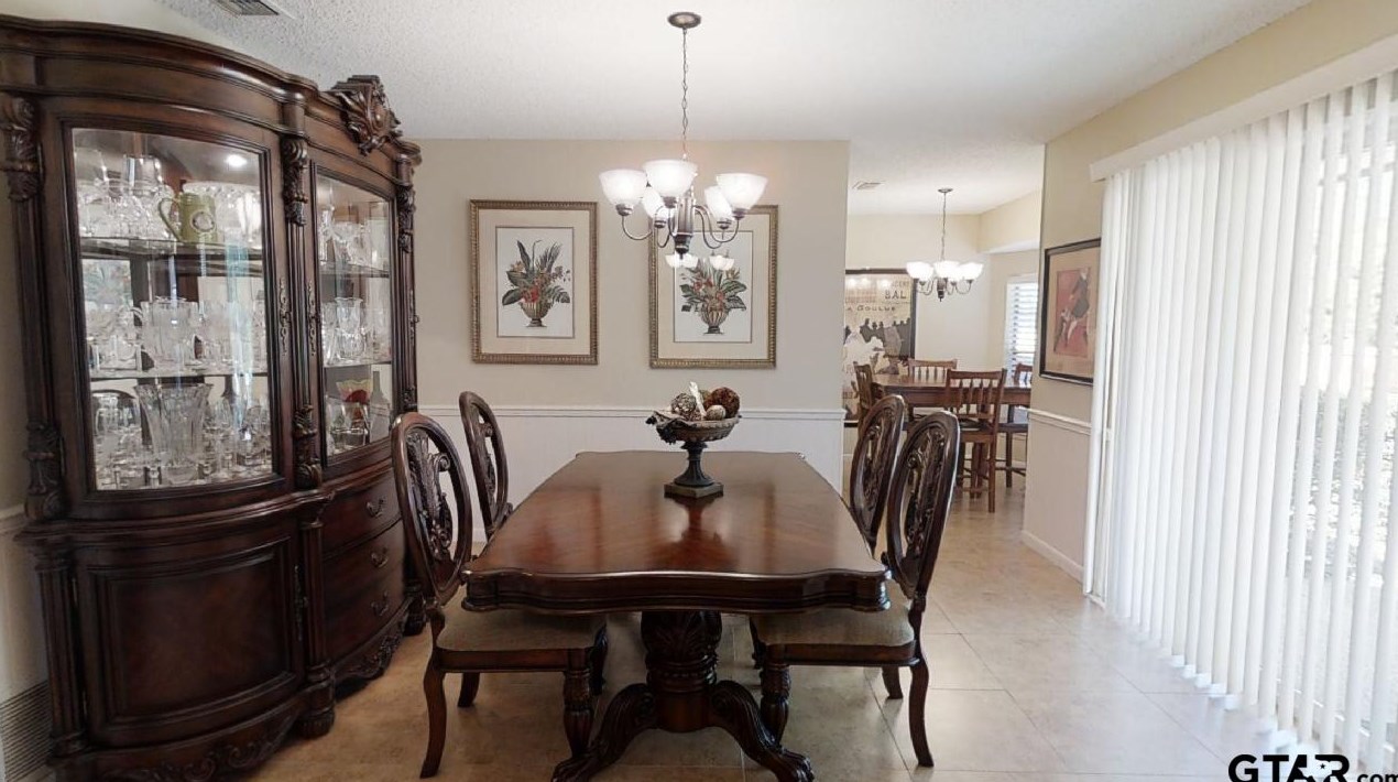 600 David Dr, Tyler TX  75703-4815 exterior