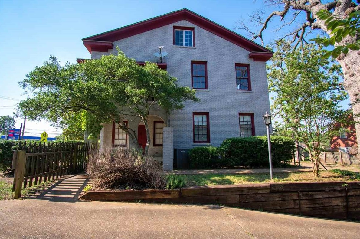 602 S Broadway Ave, Tyler, TX 75701