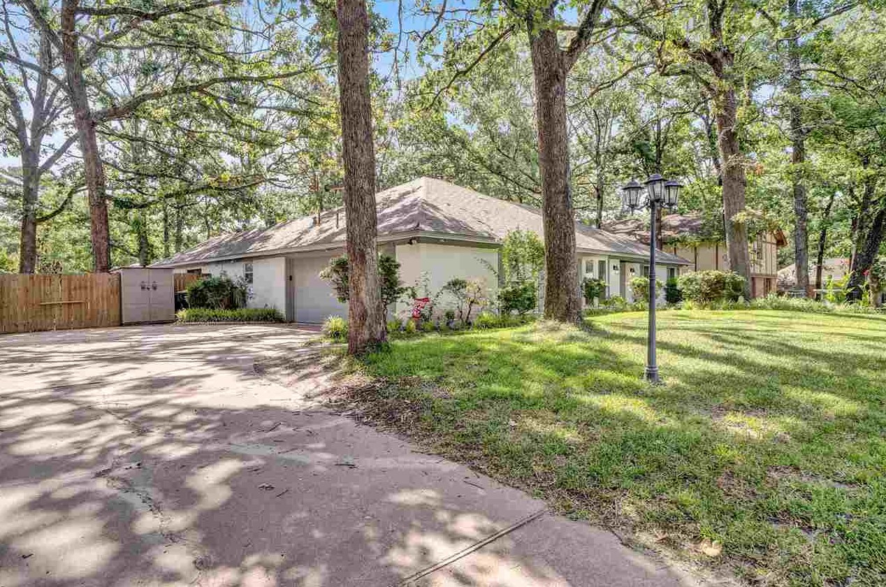 4308 Heather Ln, Tyler, TX 75703