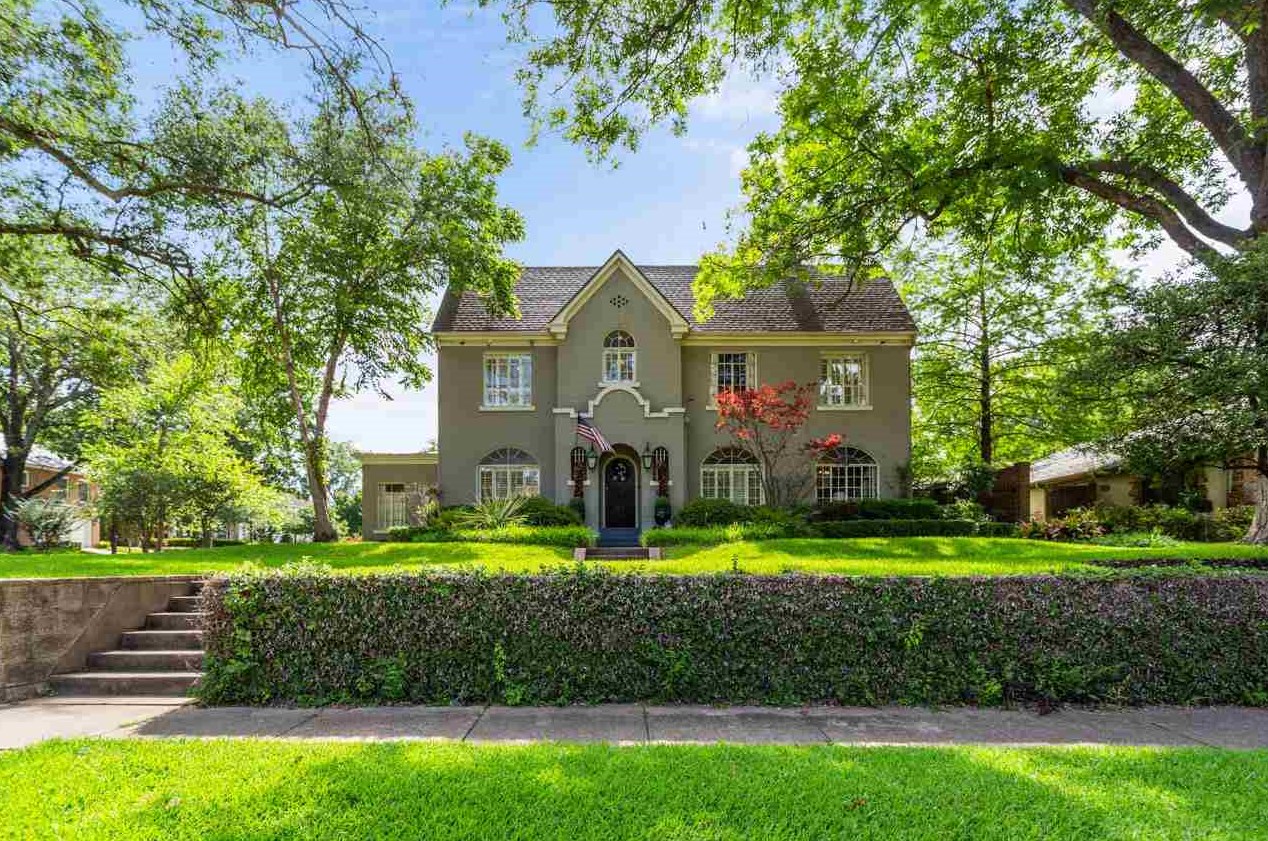 1321 S College Ave, Tyler, TX 75701