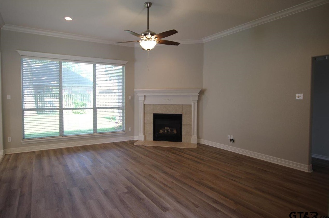 5711 Thomas Nelson Dr, Tyler TX  75707-6140 exterior