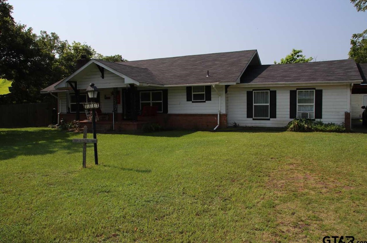 1442 Johnson Dr, Rusk, TX 75785