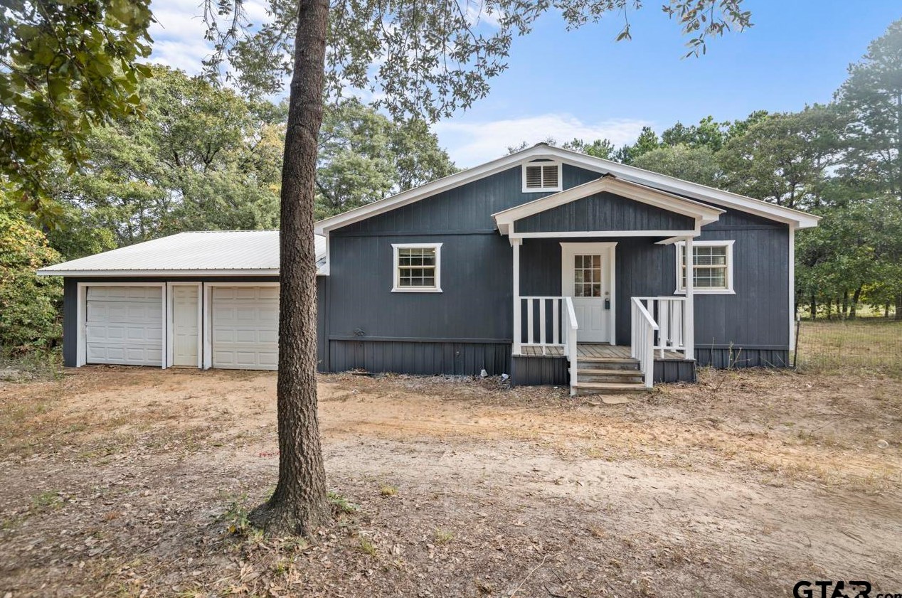 17898 Sandy Oaks Ln, Tyler, TX 75706-3023