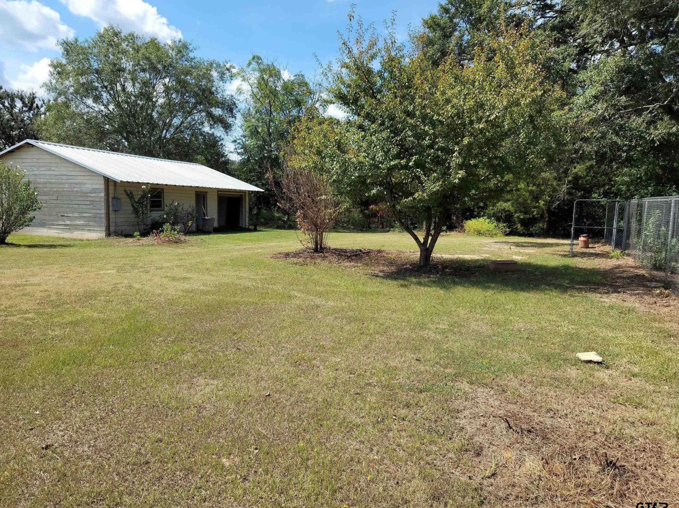 1717 Jeff Davis Dr, Tyler, TX 75703-5551