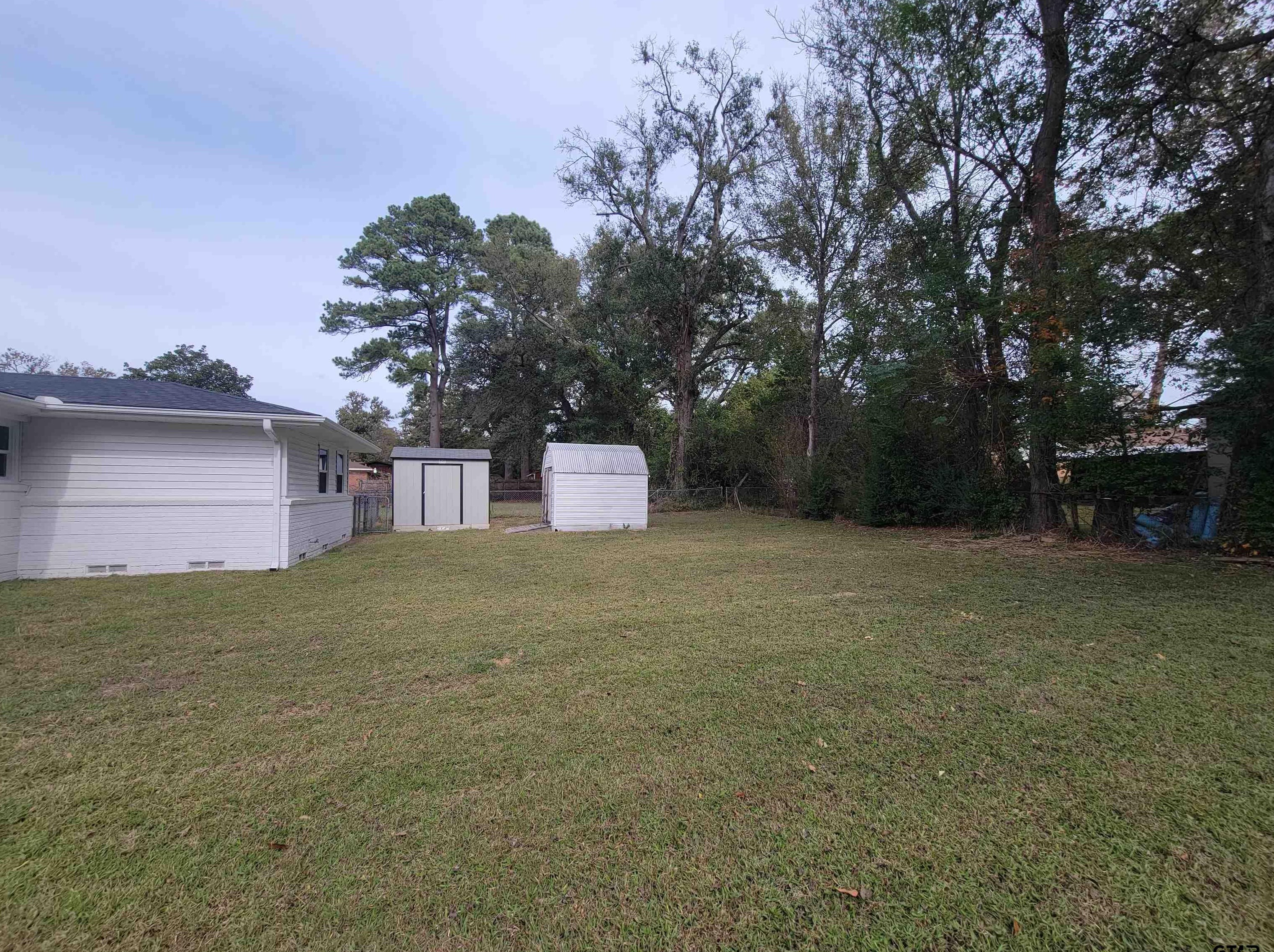 1525 Charlotte Dr, Tyler TX  75702-2619 exterior