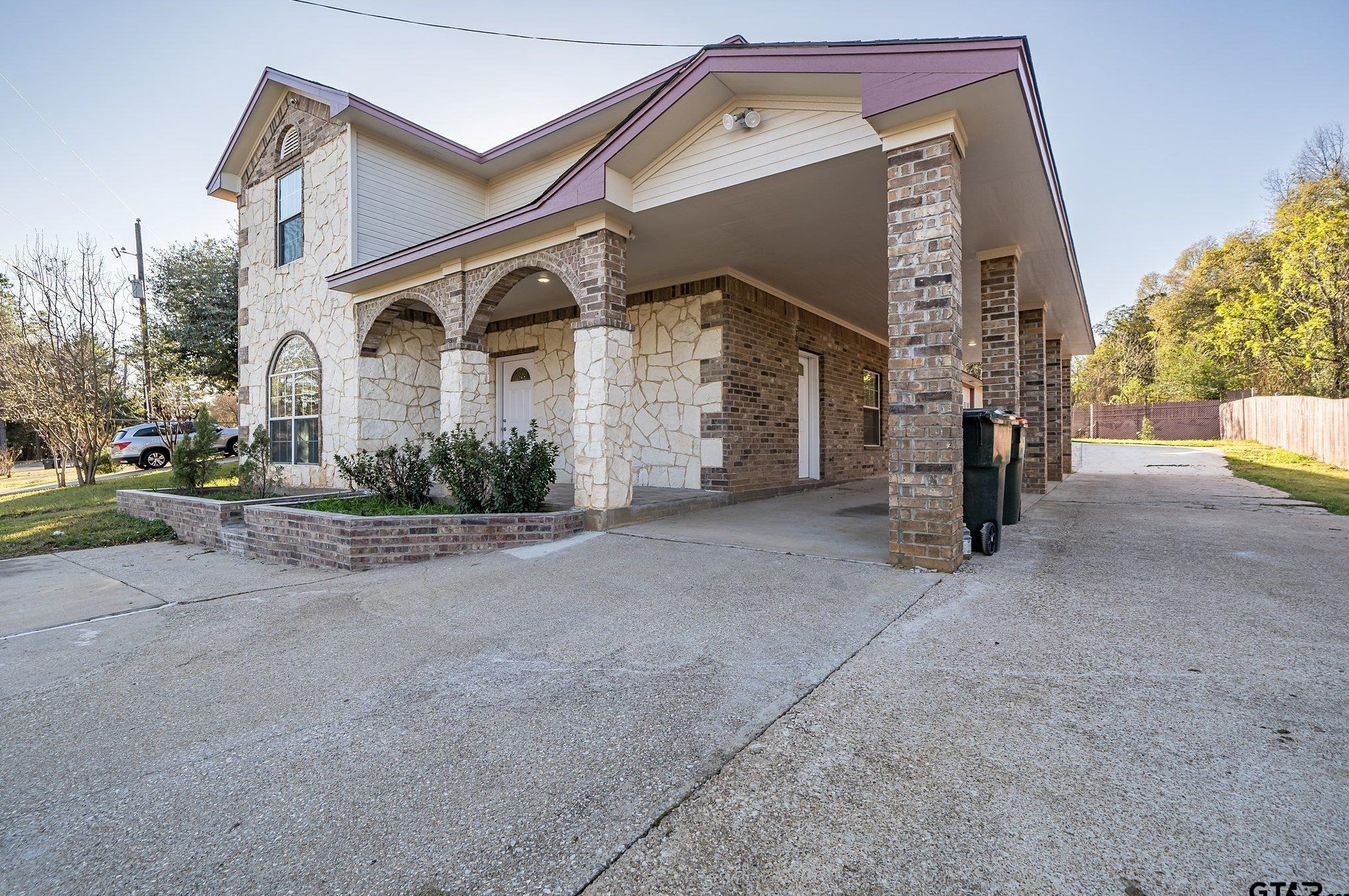 3303 Old Noonday Rd, Tyler, TX 75701-8935