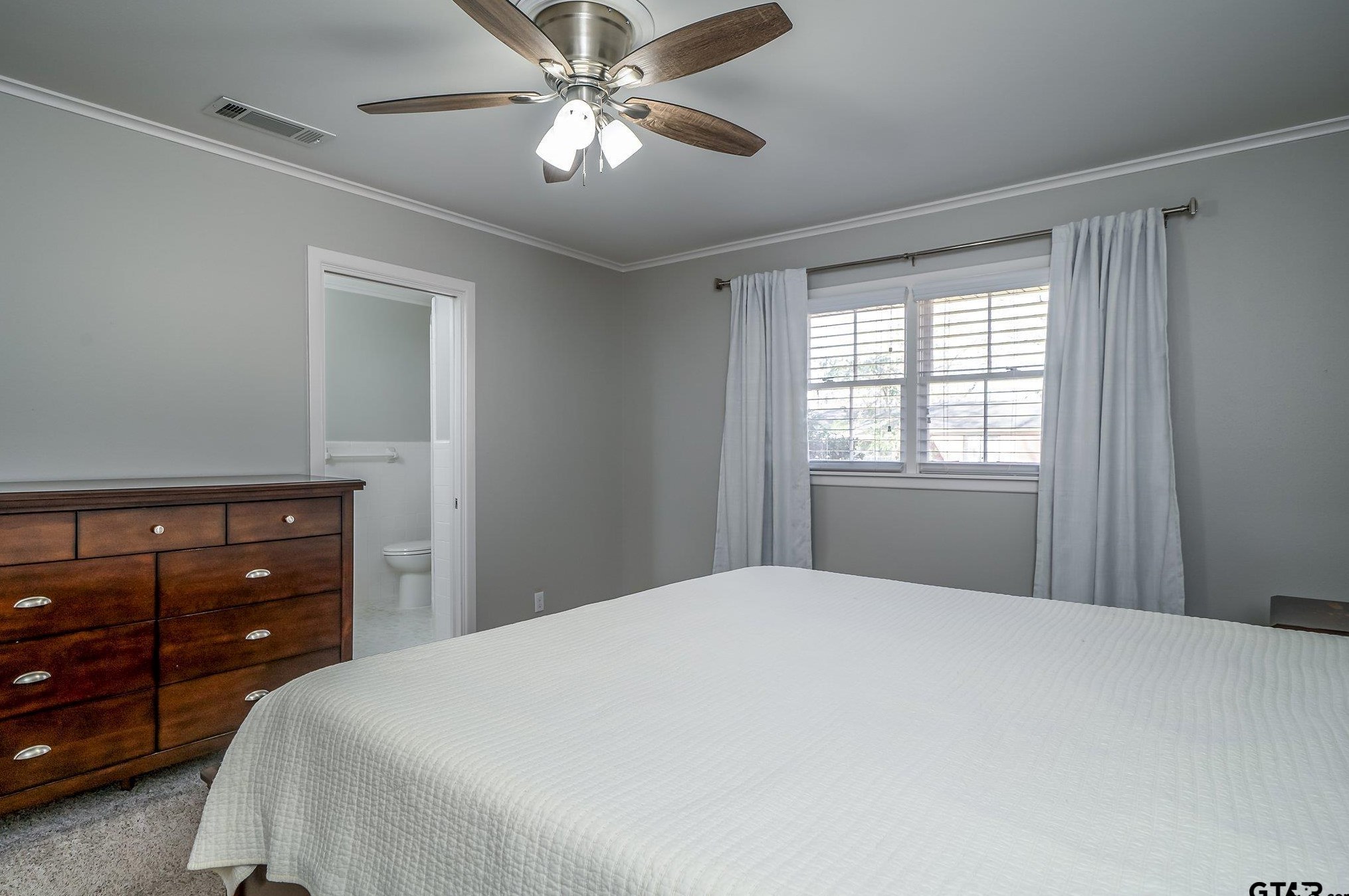 1716 Yosemite, Tyler TX  75703-2051 exterior