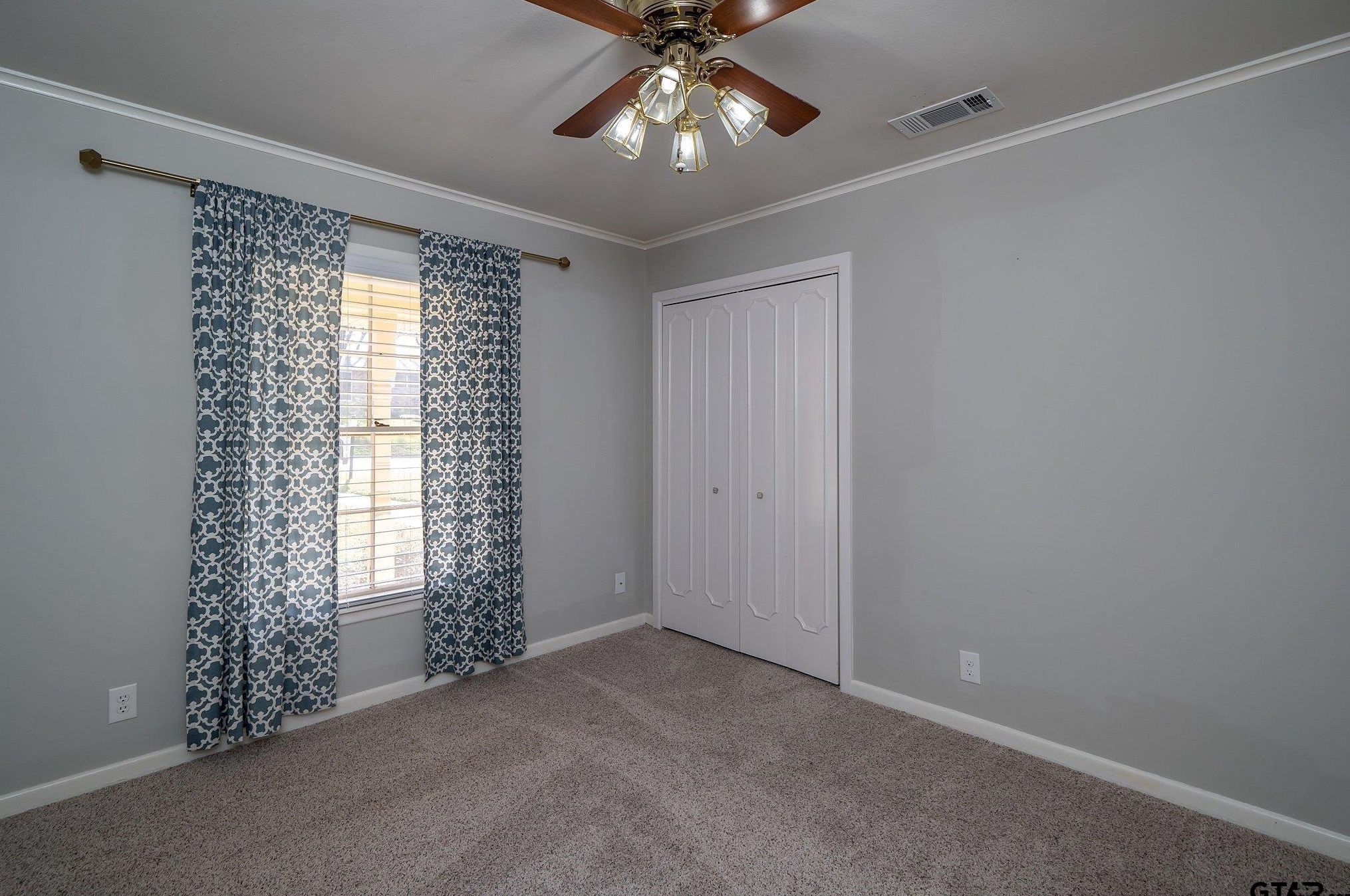 1716 Yosemite, Tyler TX  75703-2051 exterior