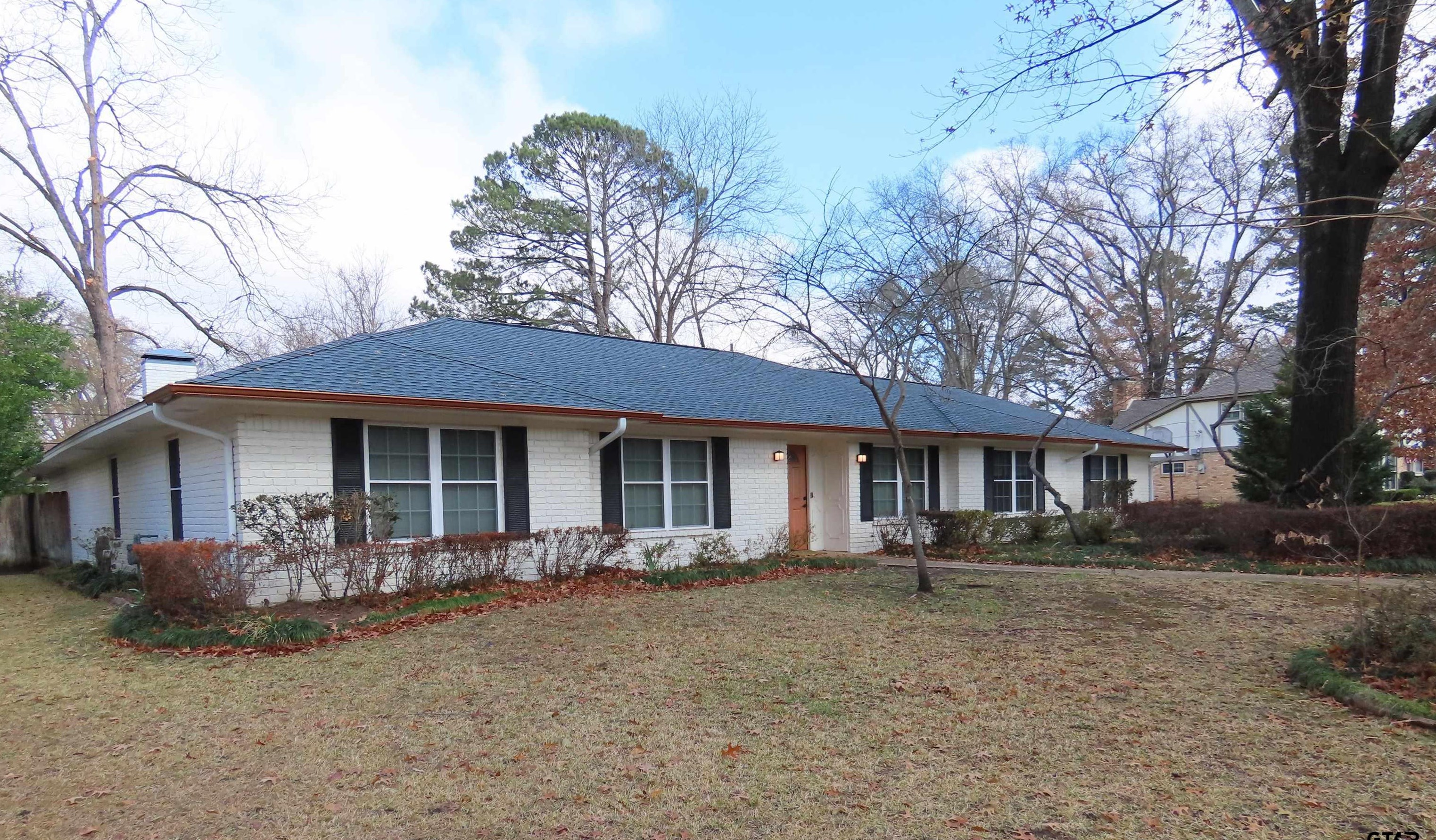 1214 Queenspark St, Tyler TX  75703-3936 exterior