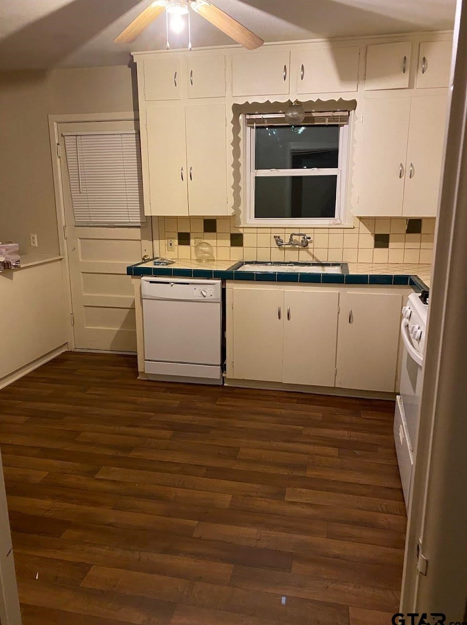 2340 Sampson Dr, Tyler, TX 75701
