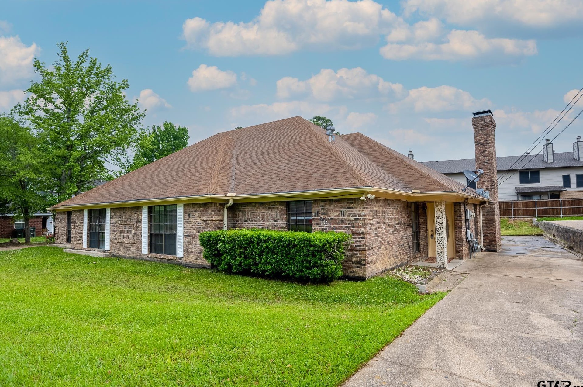 1612 Timber Creek Dr, Tyler, TX 75703-4003