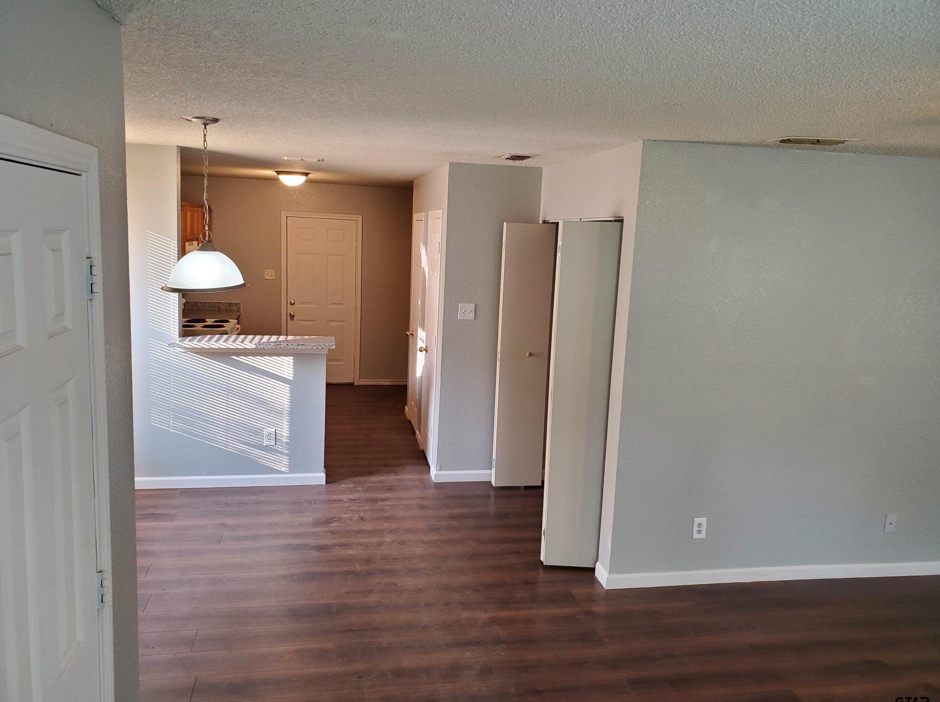 10250 Peterson Rd, Tyler, TX 75708-3004
