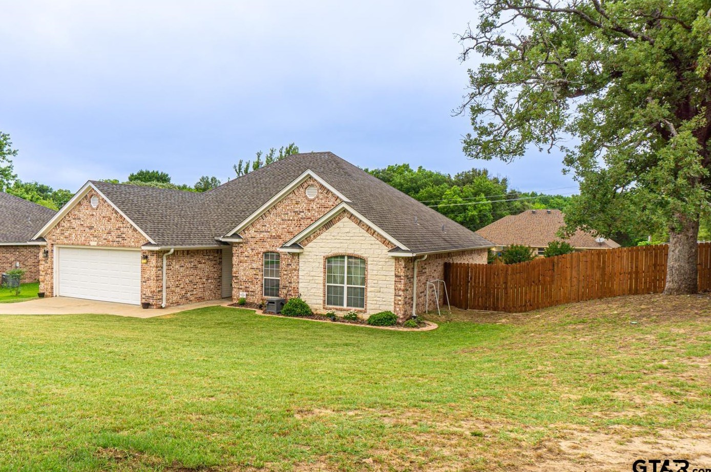 708 William Dr, Hide A Way, TX 75771-3543