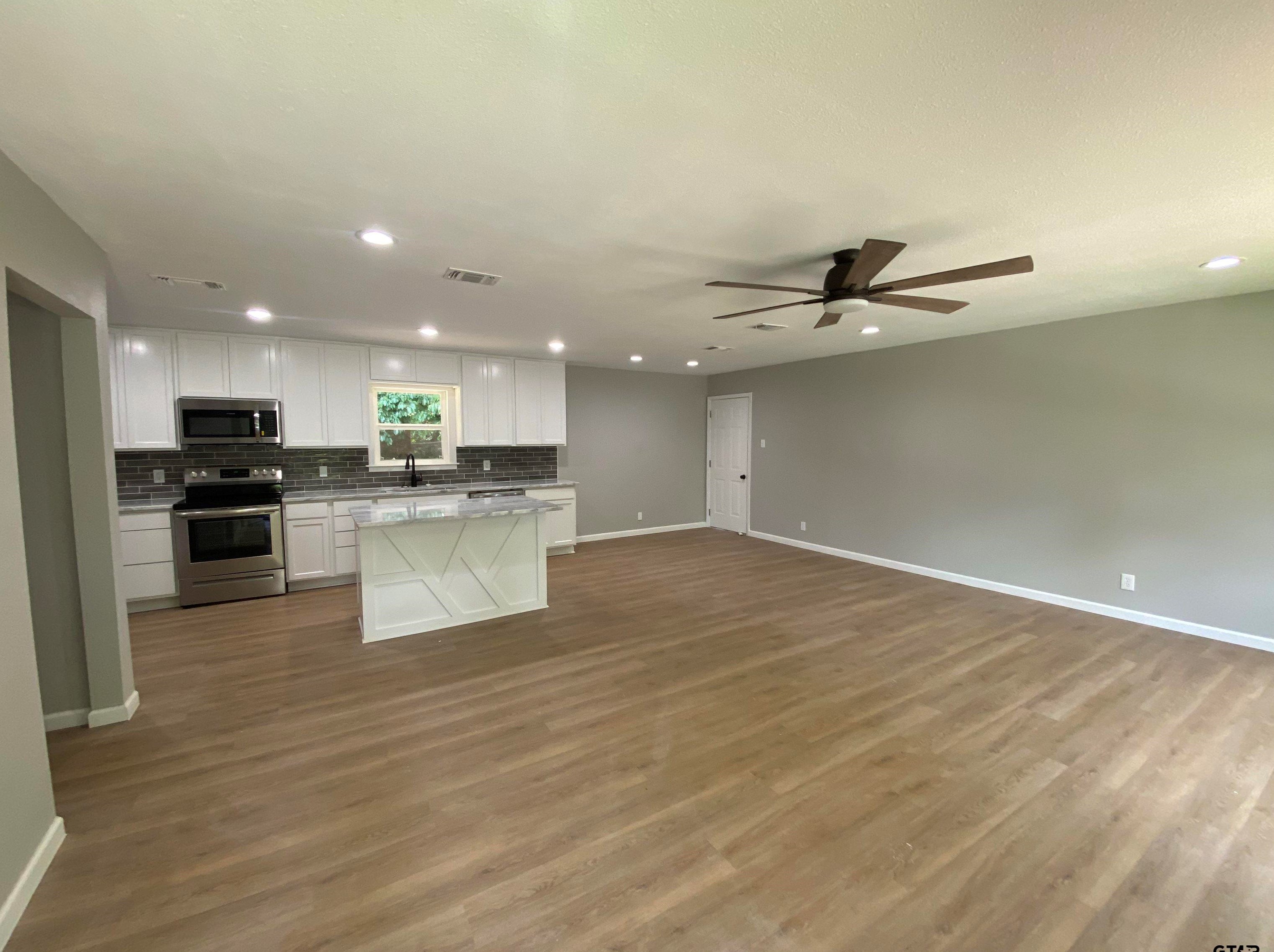 1215 Elizabeth Dr, Tyler, TX 75701-3334
