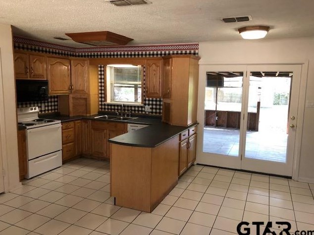 411 Ronnette Dr, Tyler TX  75703-4806 exterior