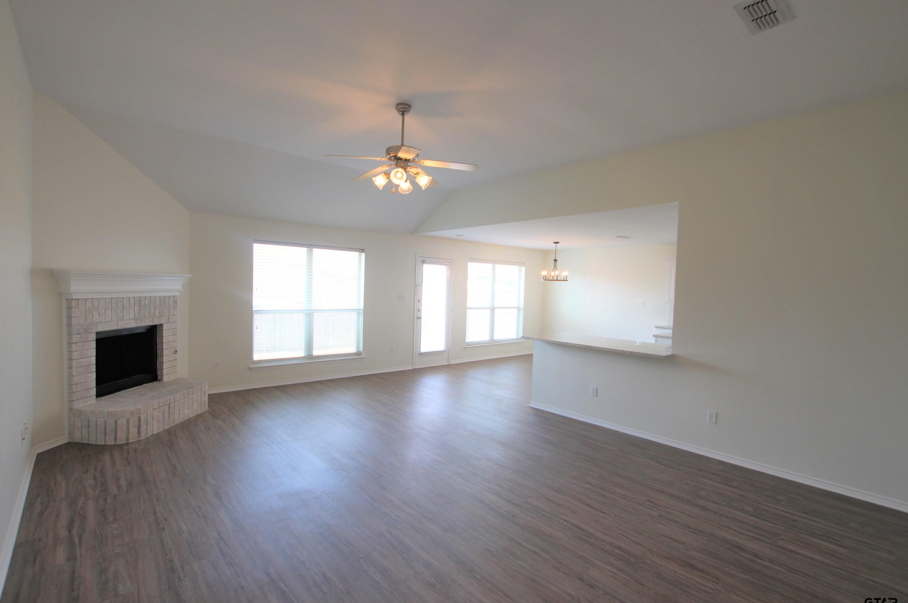 1939 Balsam Gap, Tyler TX  75703-7321 exterior