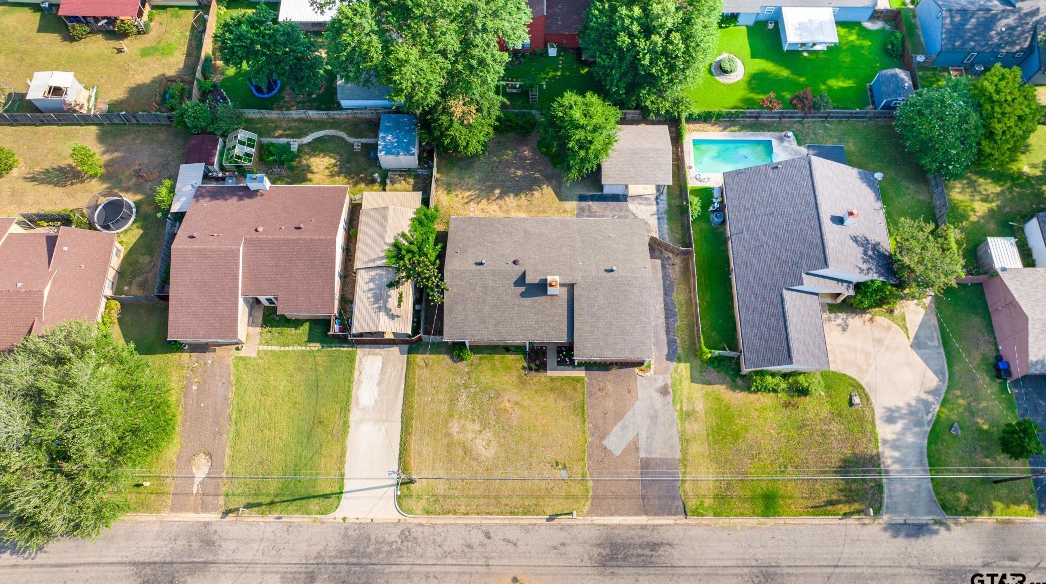 1607 Shely St, Longview, TX 75604-4441