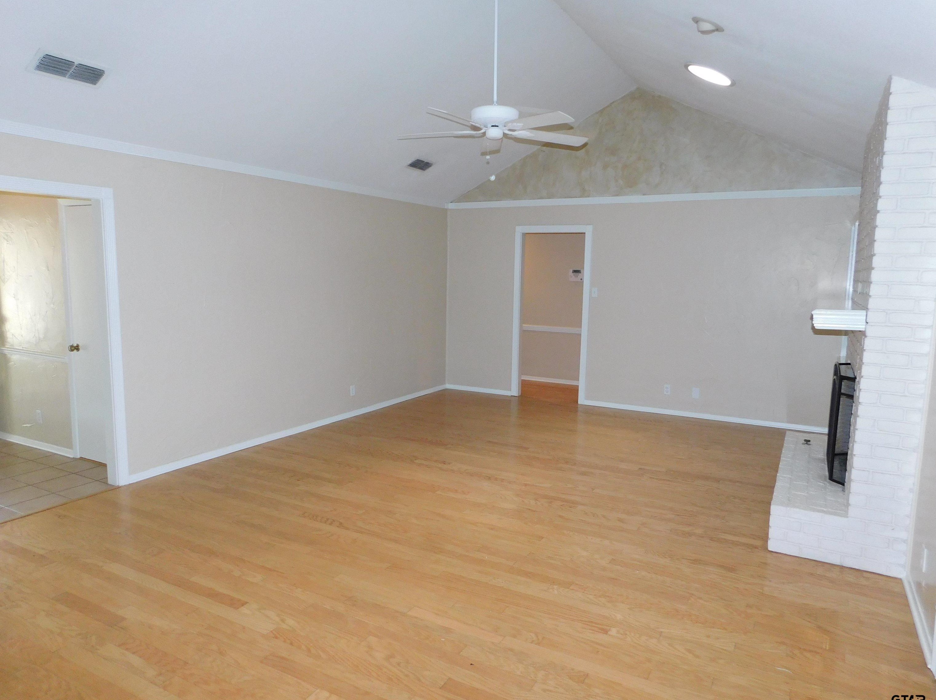 804 Spring Creek Dr, Tyler TX  75703-3537 exterior