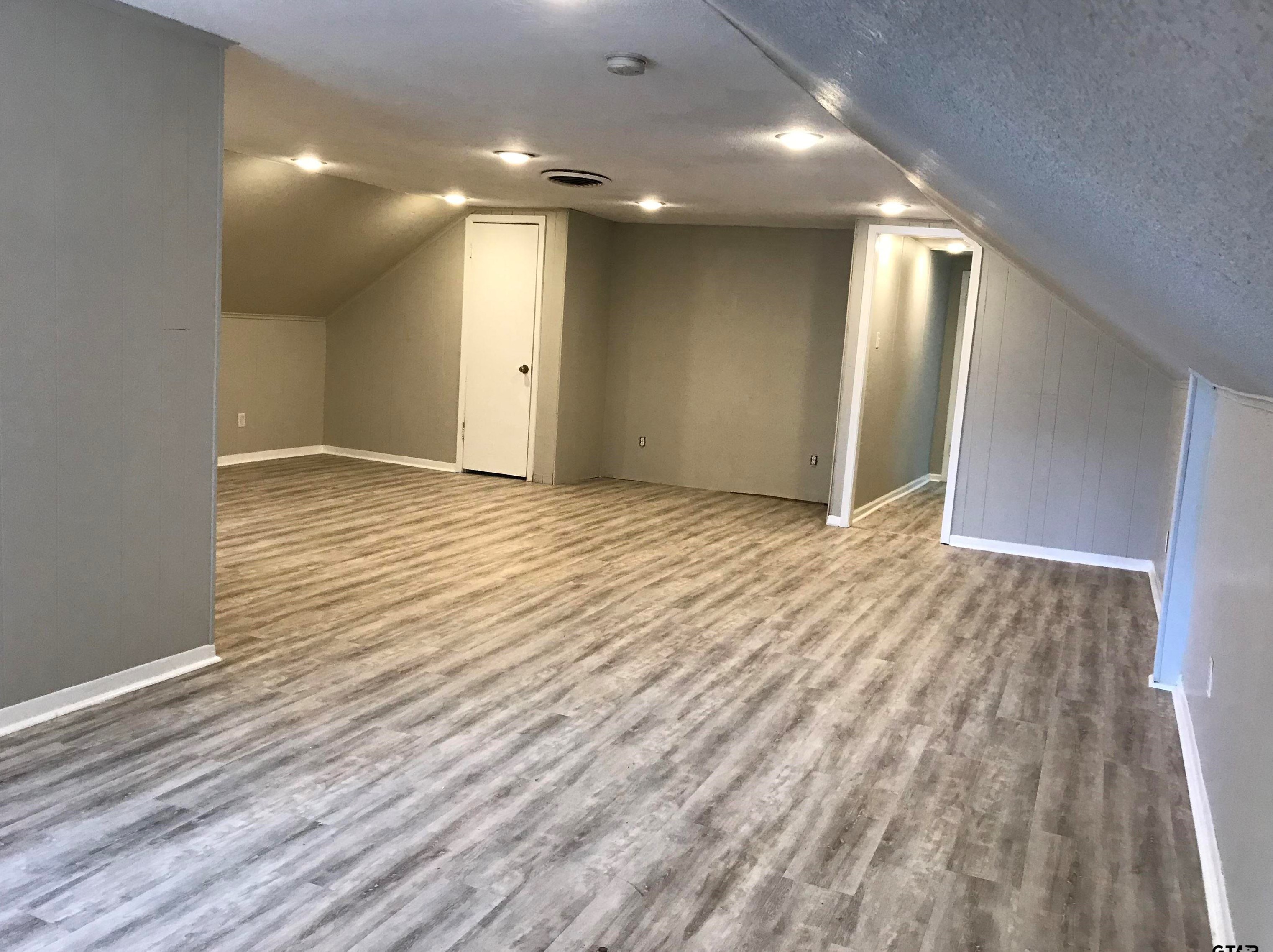208 W Phillips Apt 300, Tyler, TX 75701