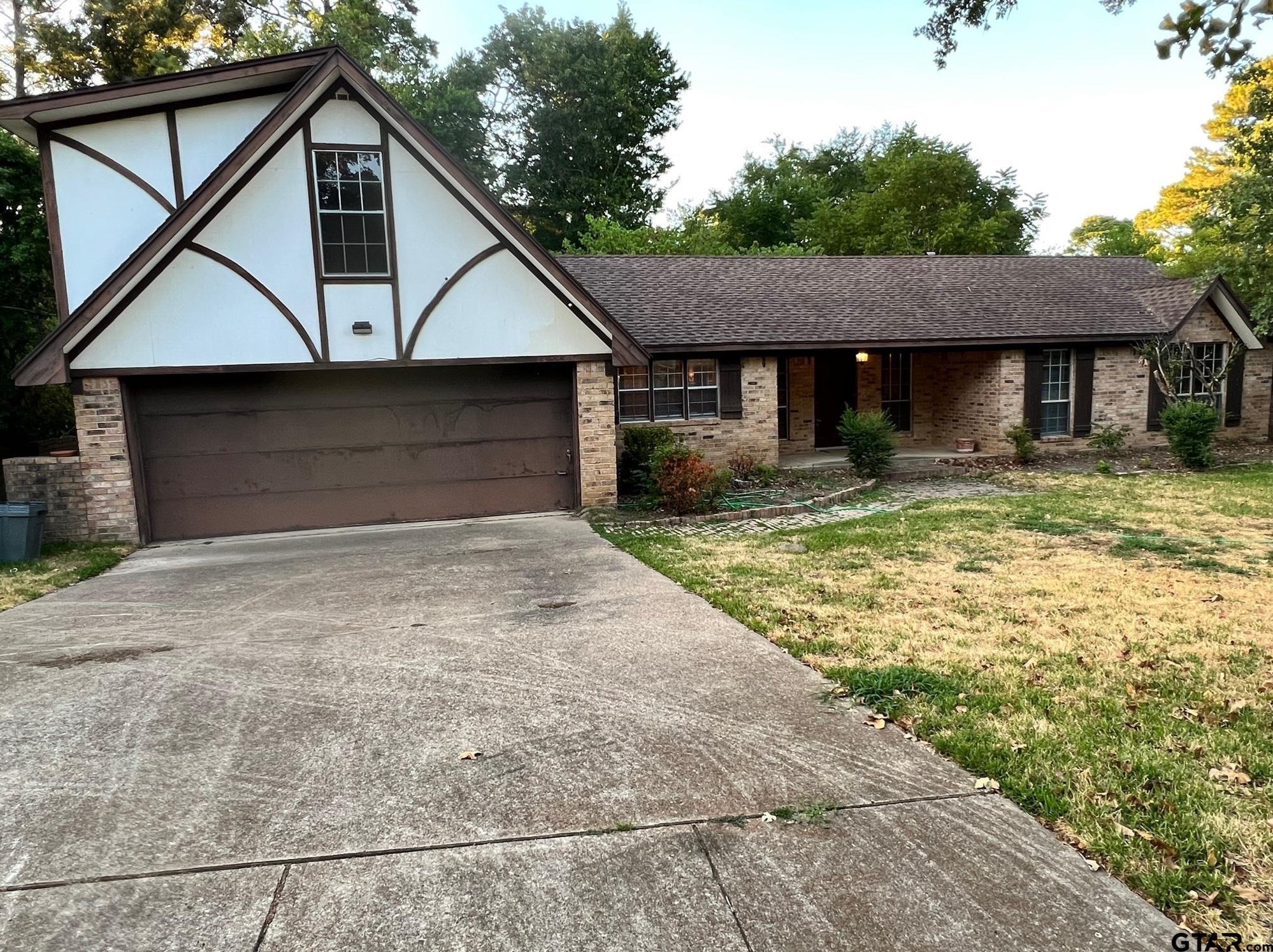 3810 Pine Manor Dr, Tyler, TX 75701-6735