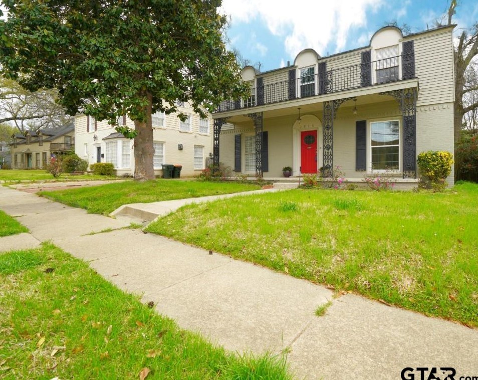 2010 Robertson Ave, Tyler TX  75701-4127 exterior