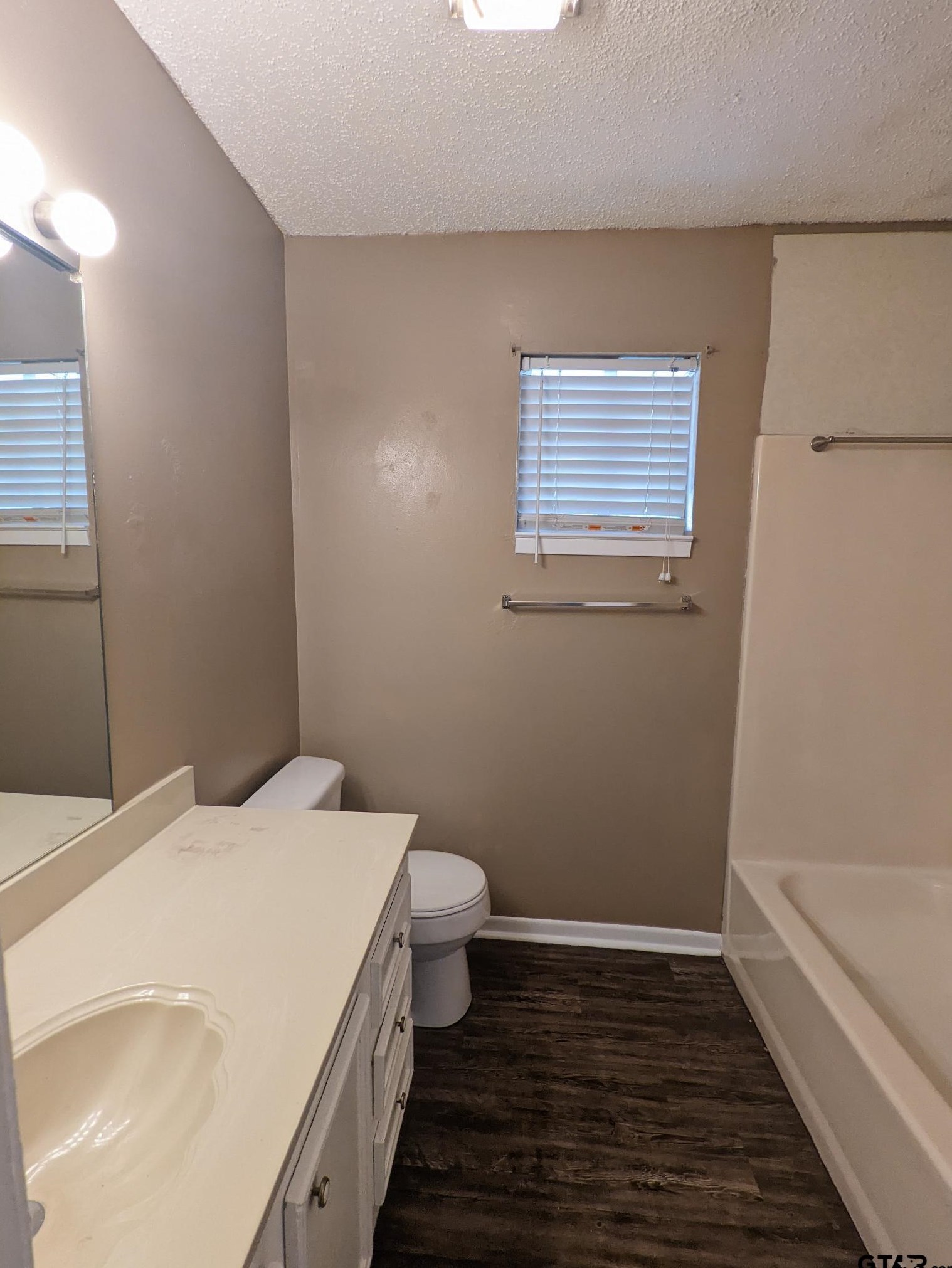 12021 Joni Dr, Tyler, TX 75709