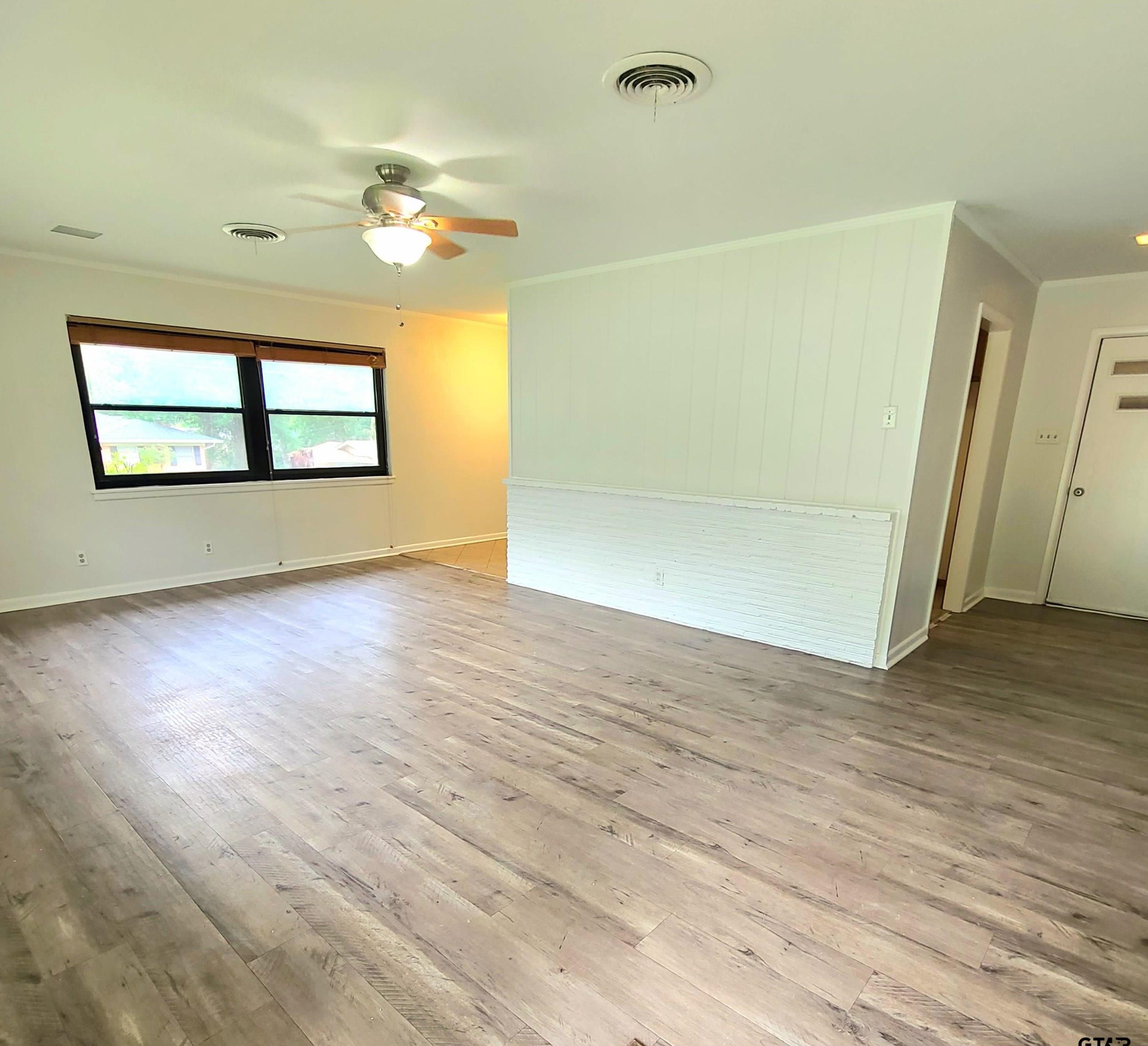 2315 Pinecrest Dr, Tyler TX  75701-6015 exterior