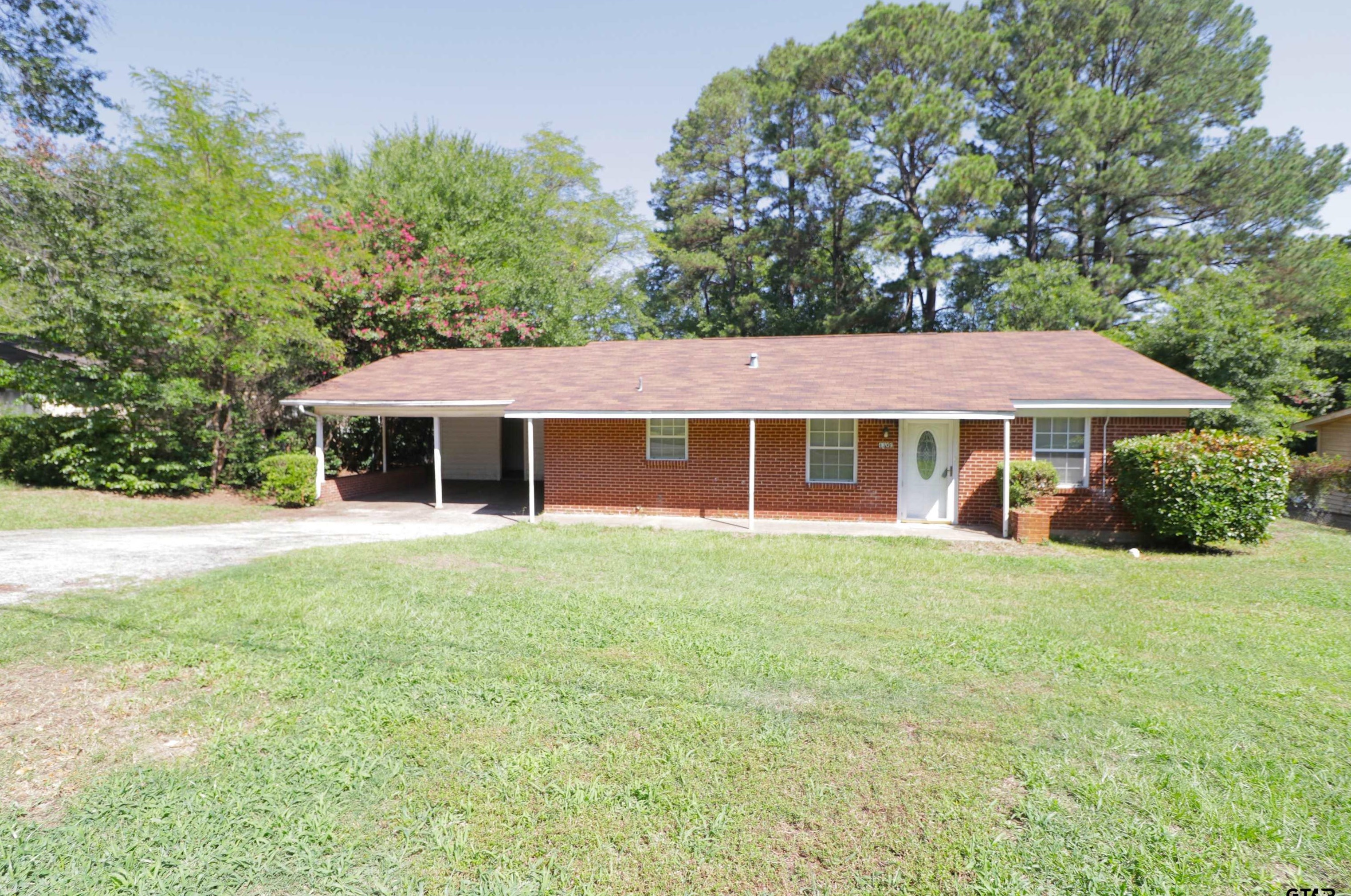 1109 Powers Dr, Tyler, TX 75701-5250