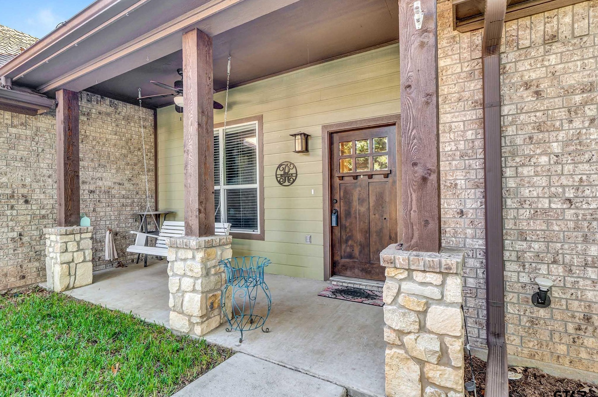 16165 Chris Ln, Tyler, TX 75703-8009