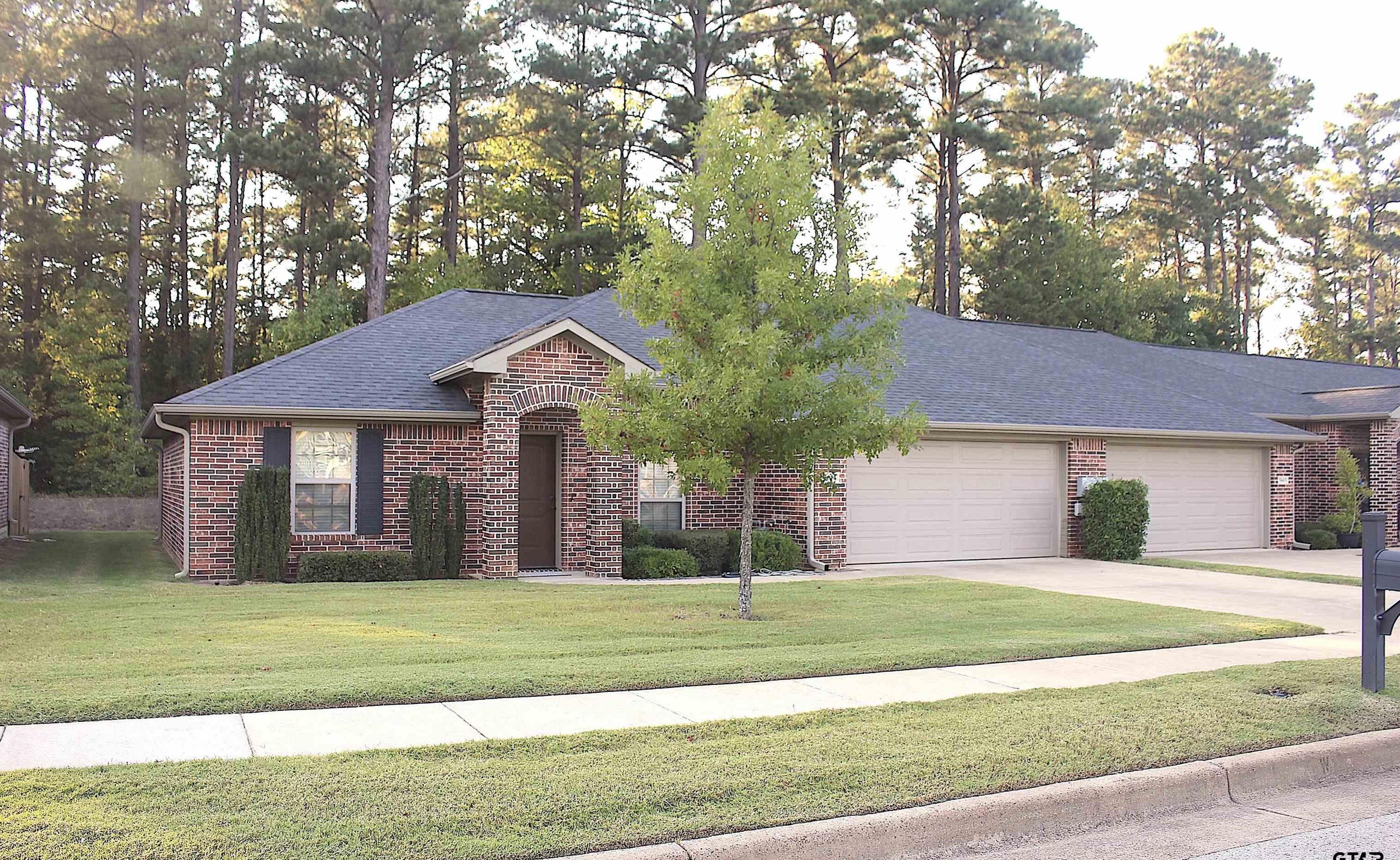 5071 Shiloh Village Dr, Tyler, TX 75703-2614